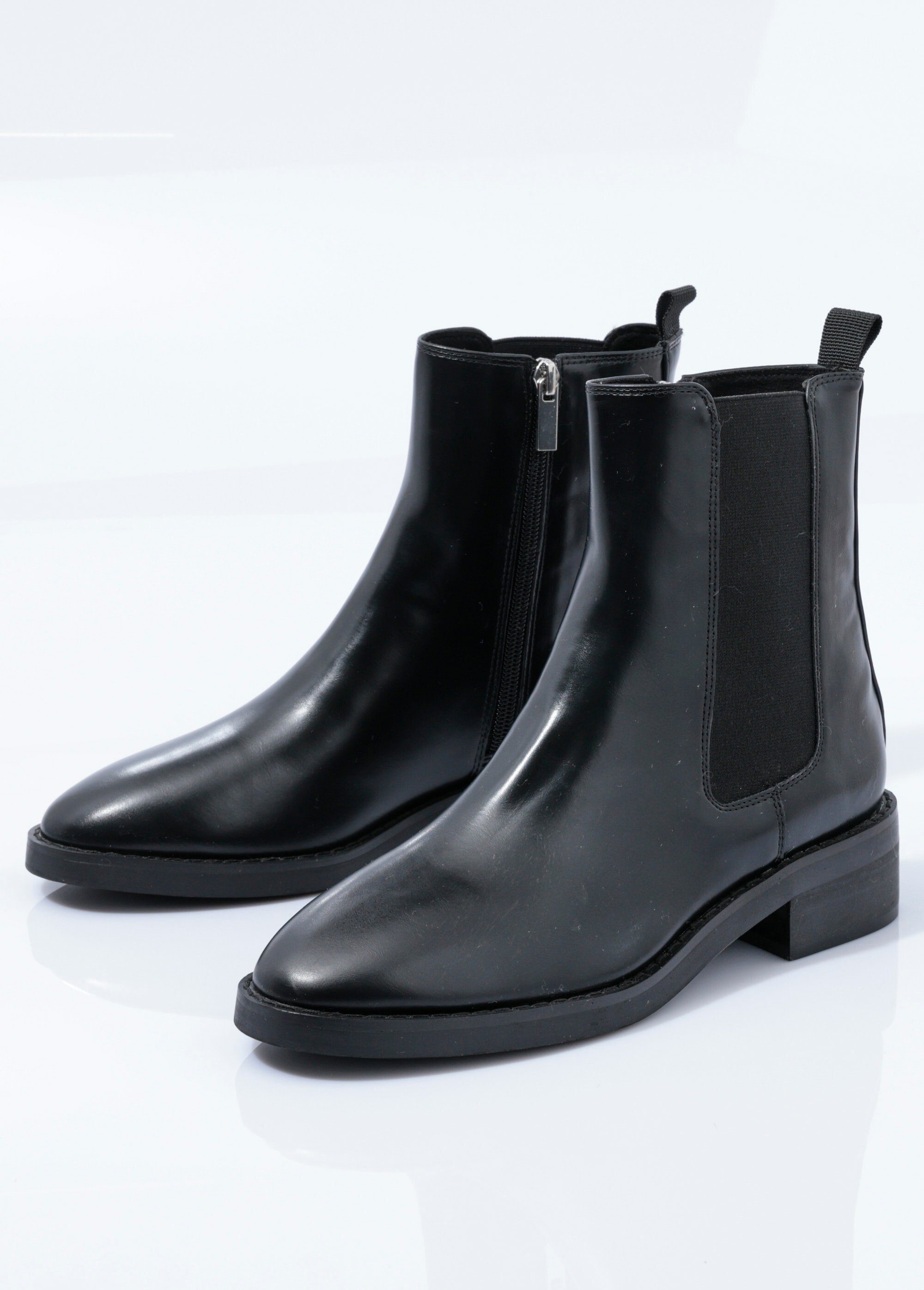Boots Chelsea zippées à talon, bout rond Femme Noir CORM5855 DE1