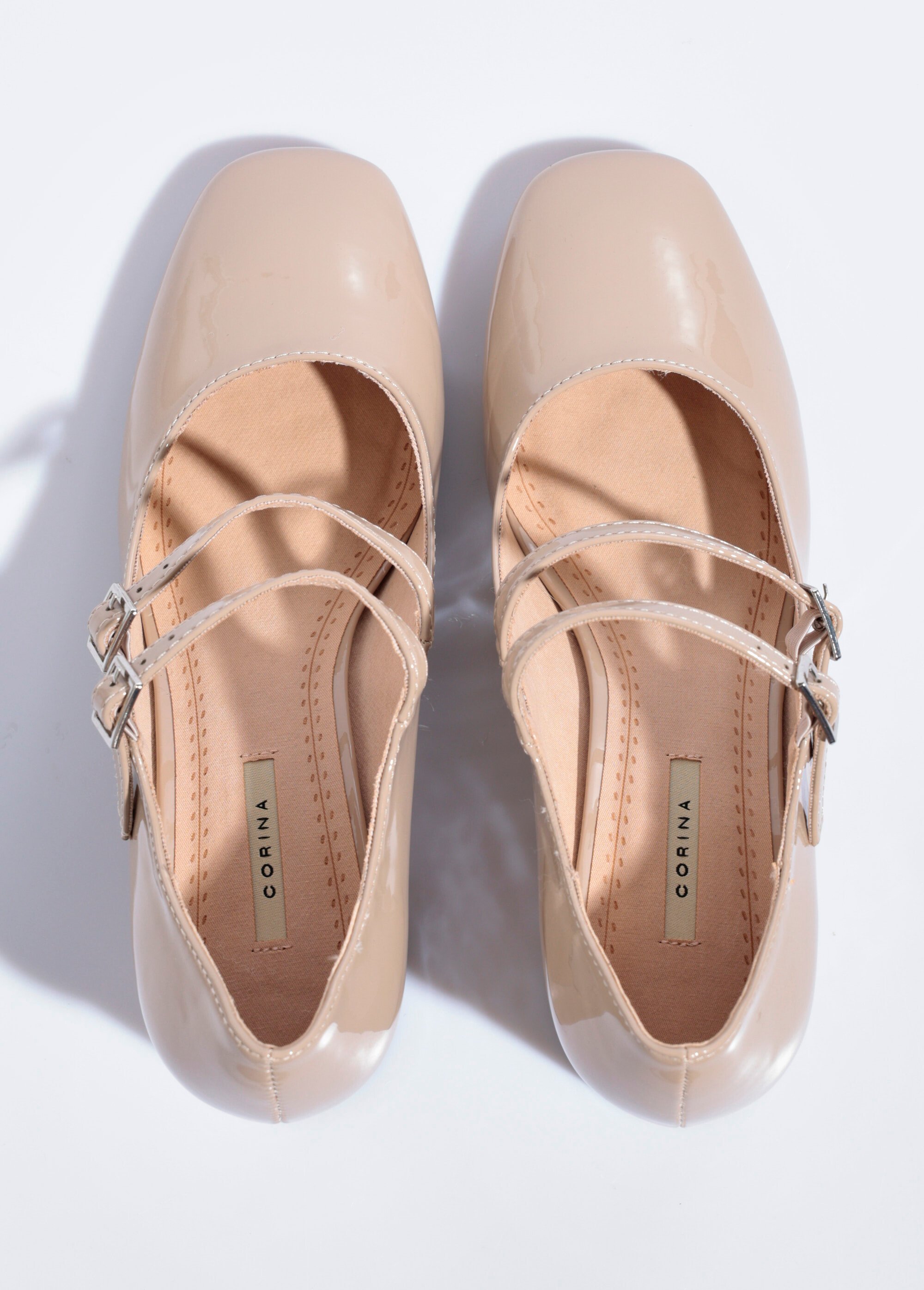Babies à talon vernies avec bout carré Femme Beige CORM5755 OV1