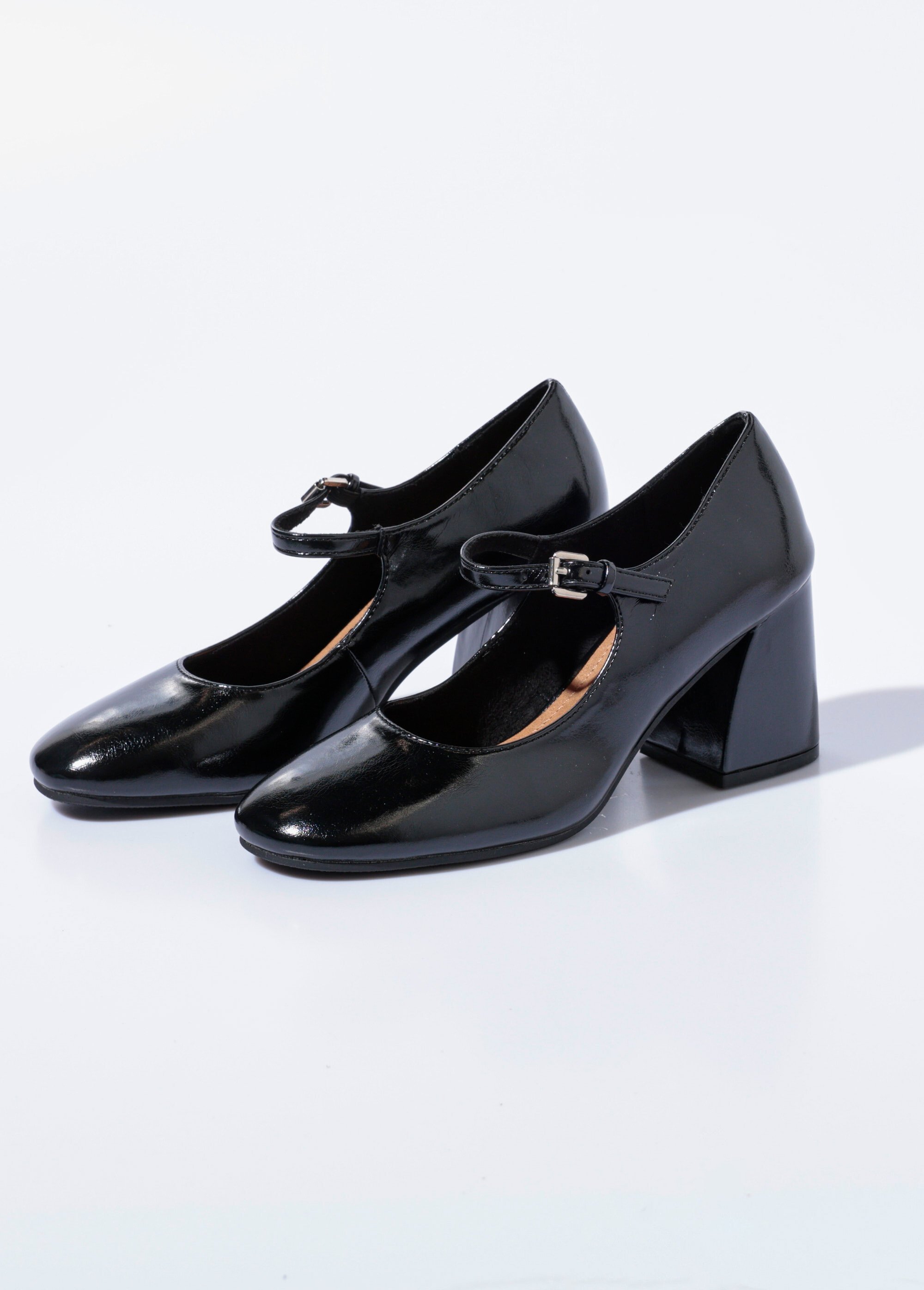 Babies vernies bout rond à talon haut