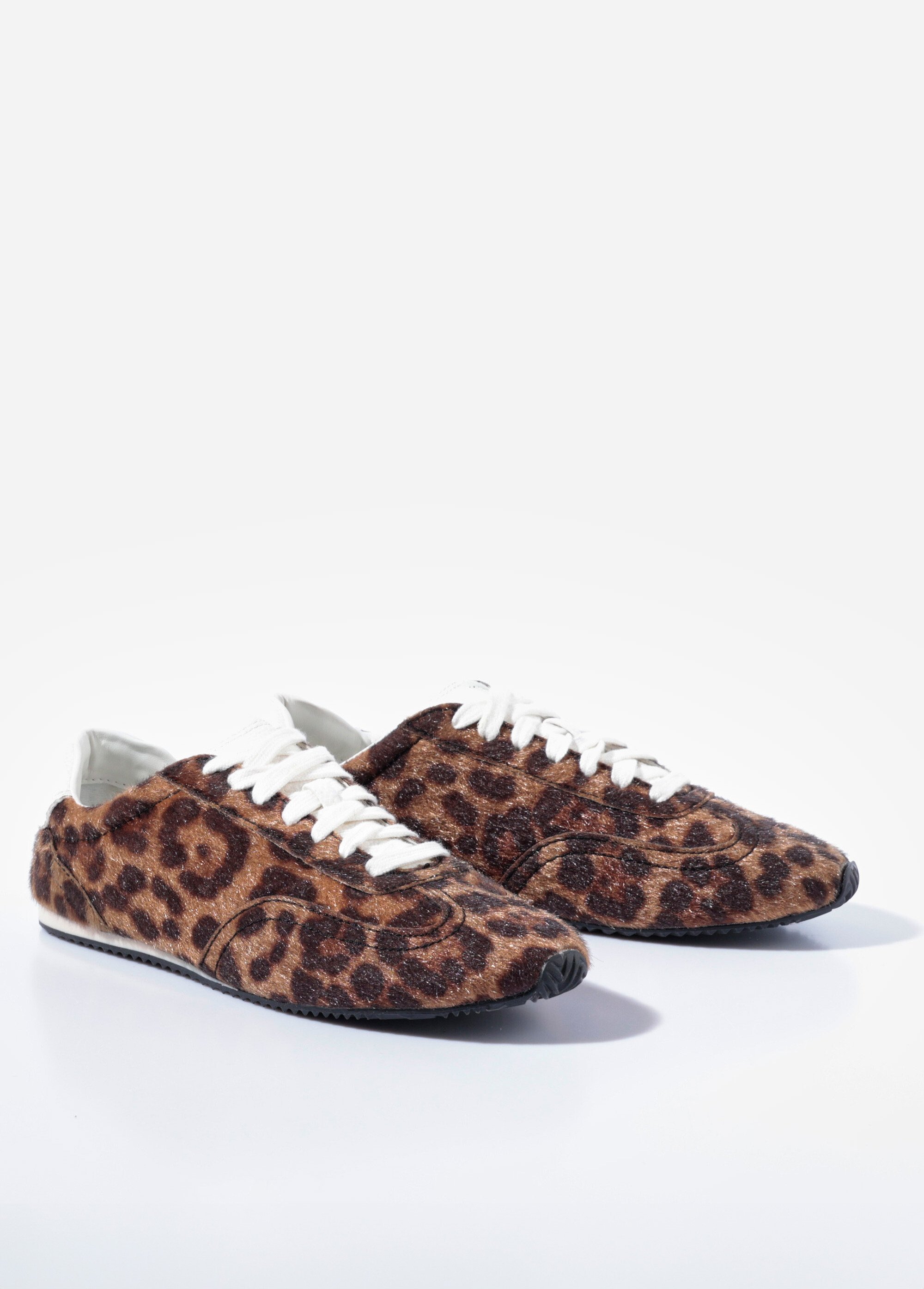 Baskets plates tendance motif léopard