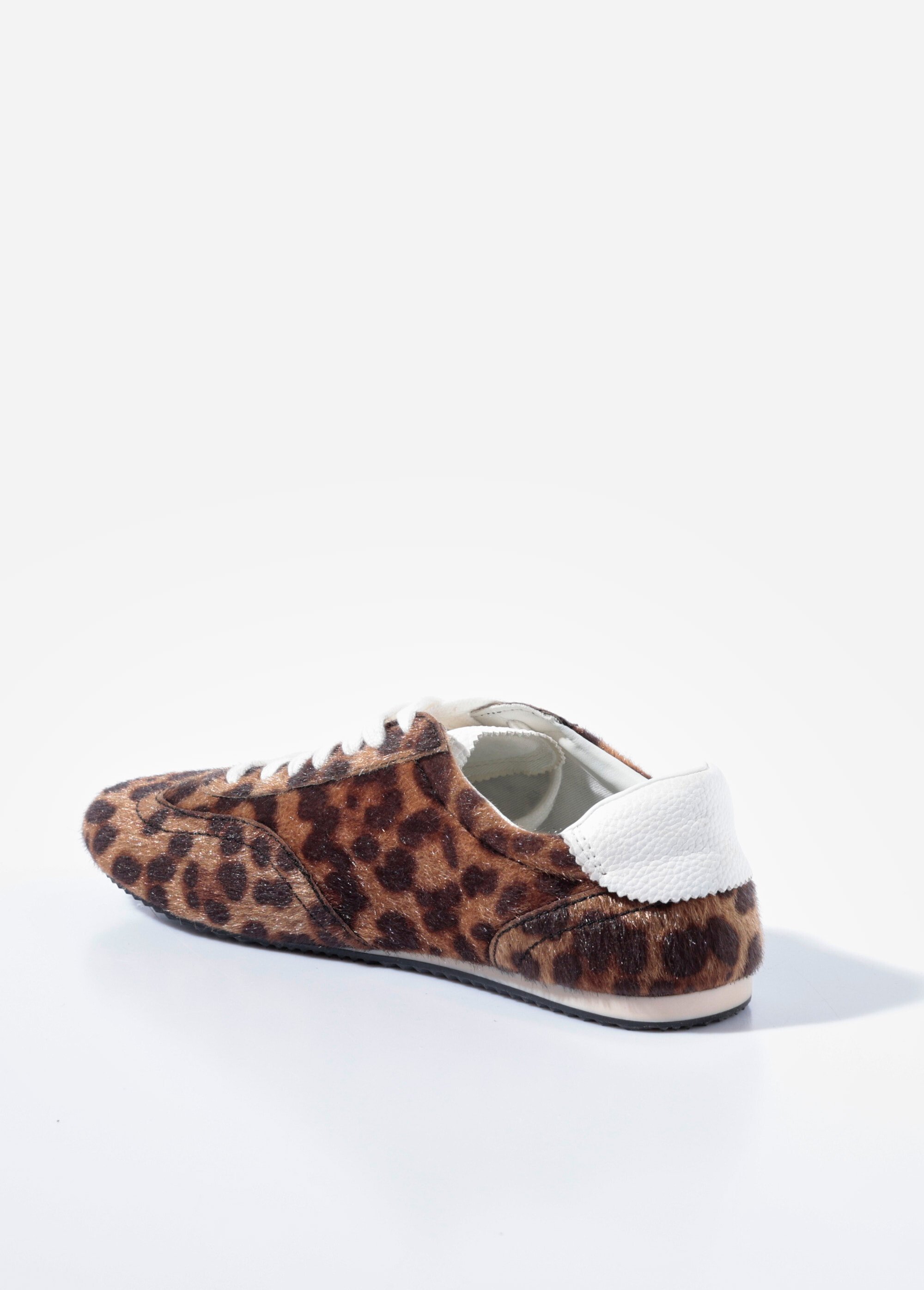 Baskets plates tendance motif léopard