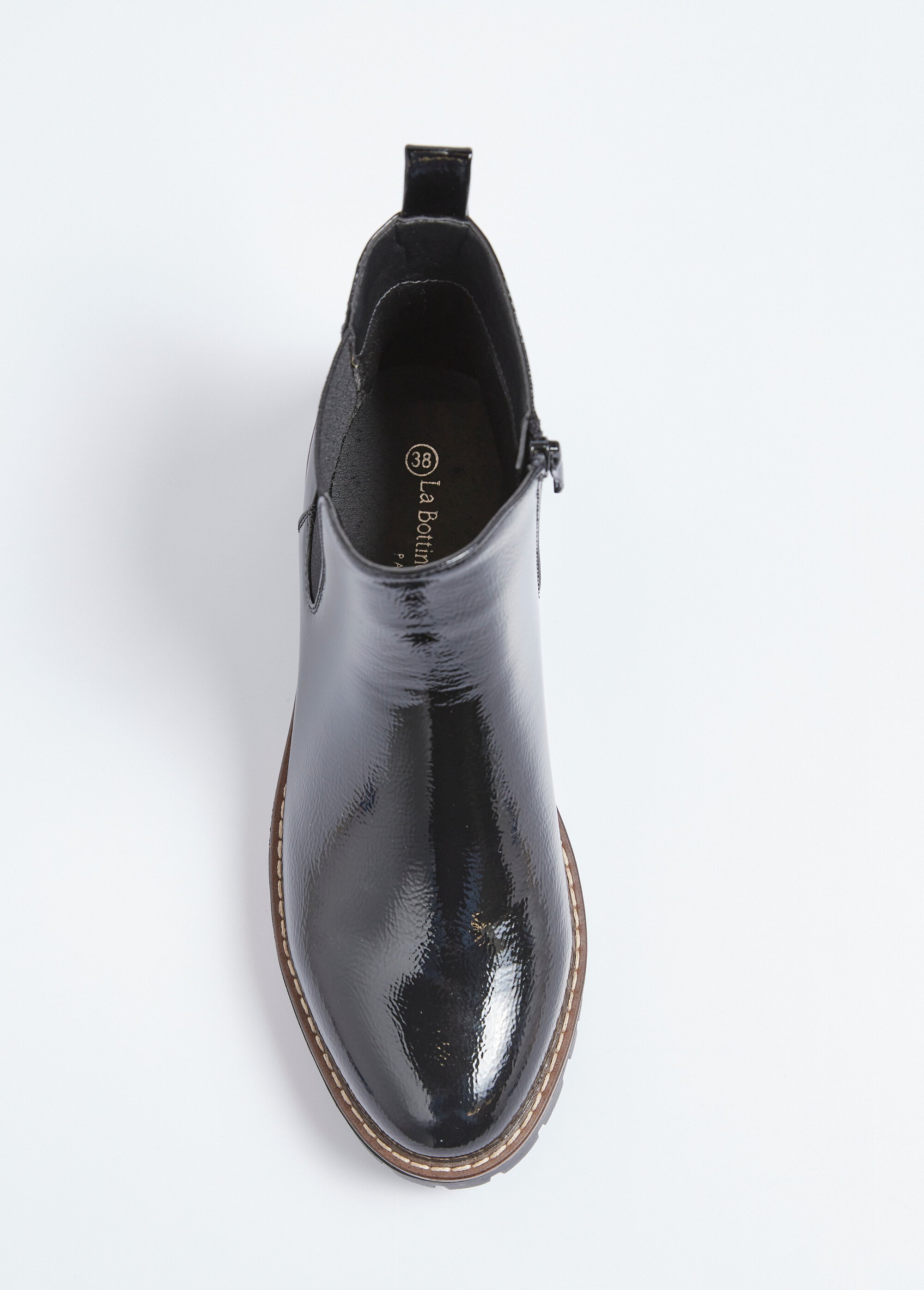Chelsea boots semelle crantée largeur confort Femme Noir OMANIA OV1