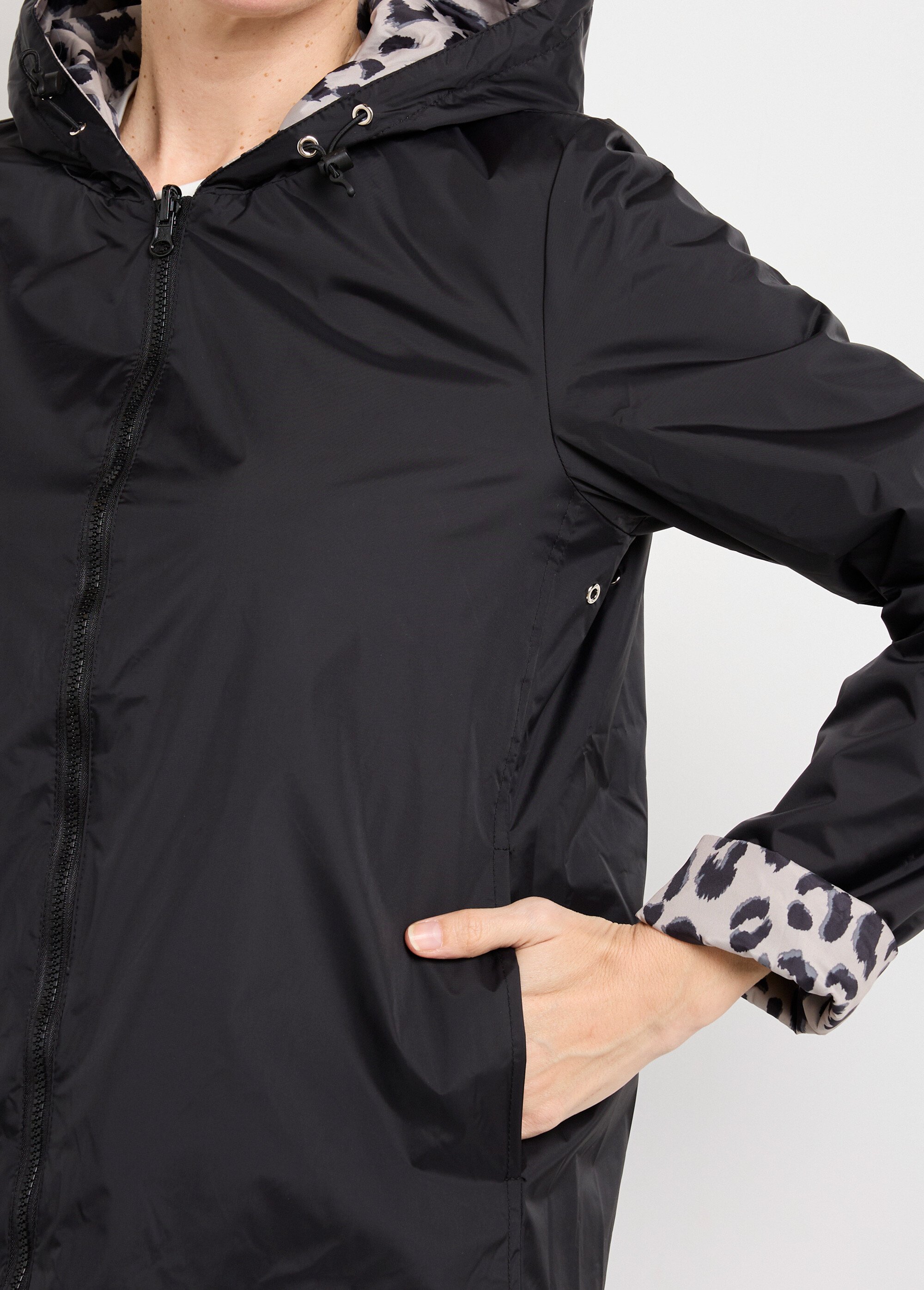 Coupe vent déperlant court motif léopard