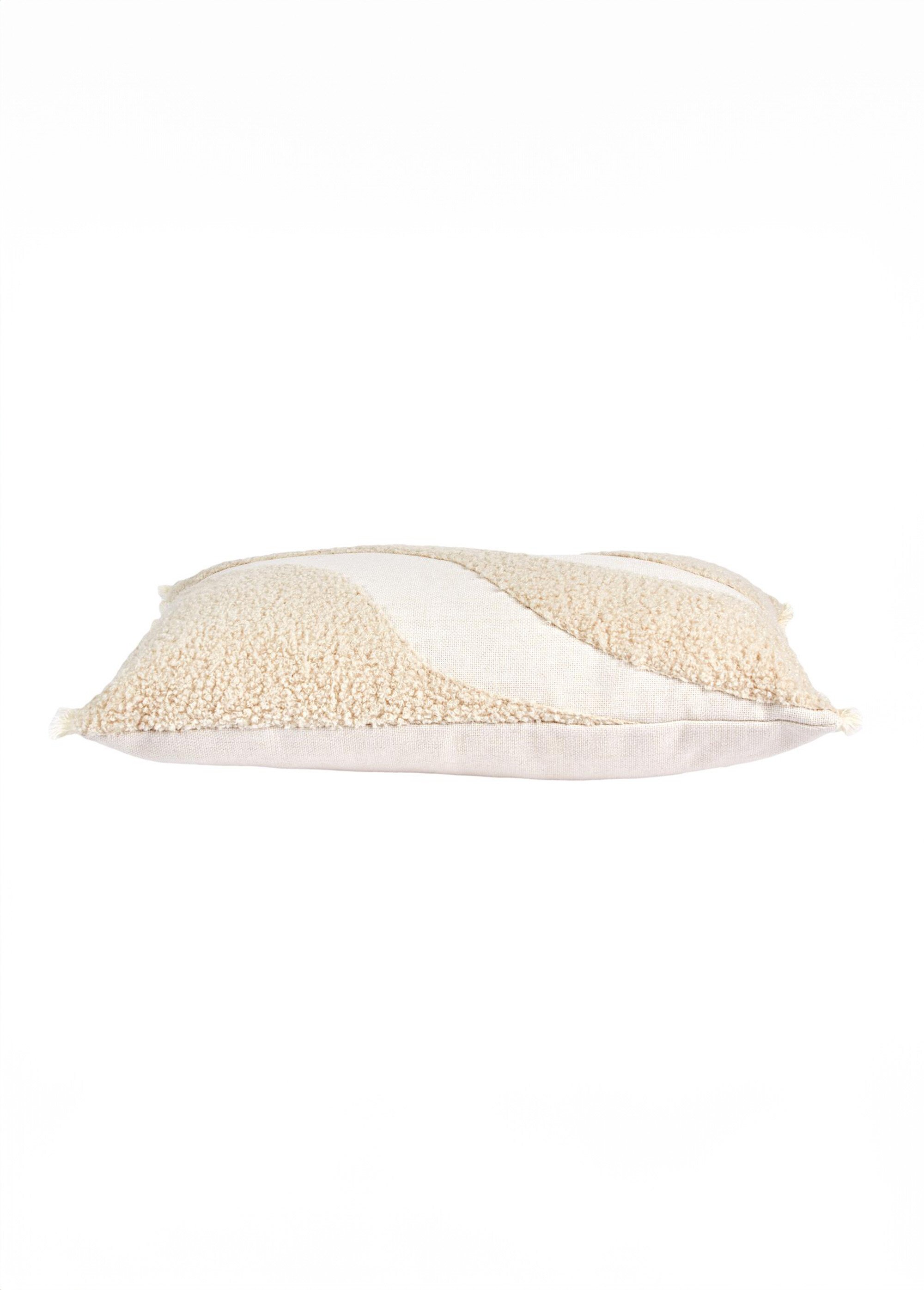 Coussin rectangulaire tufté motif vague