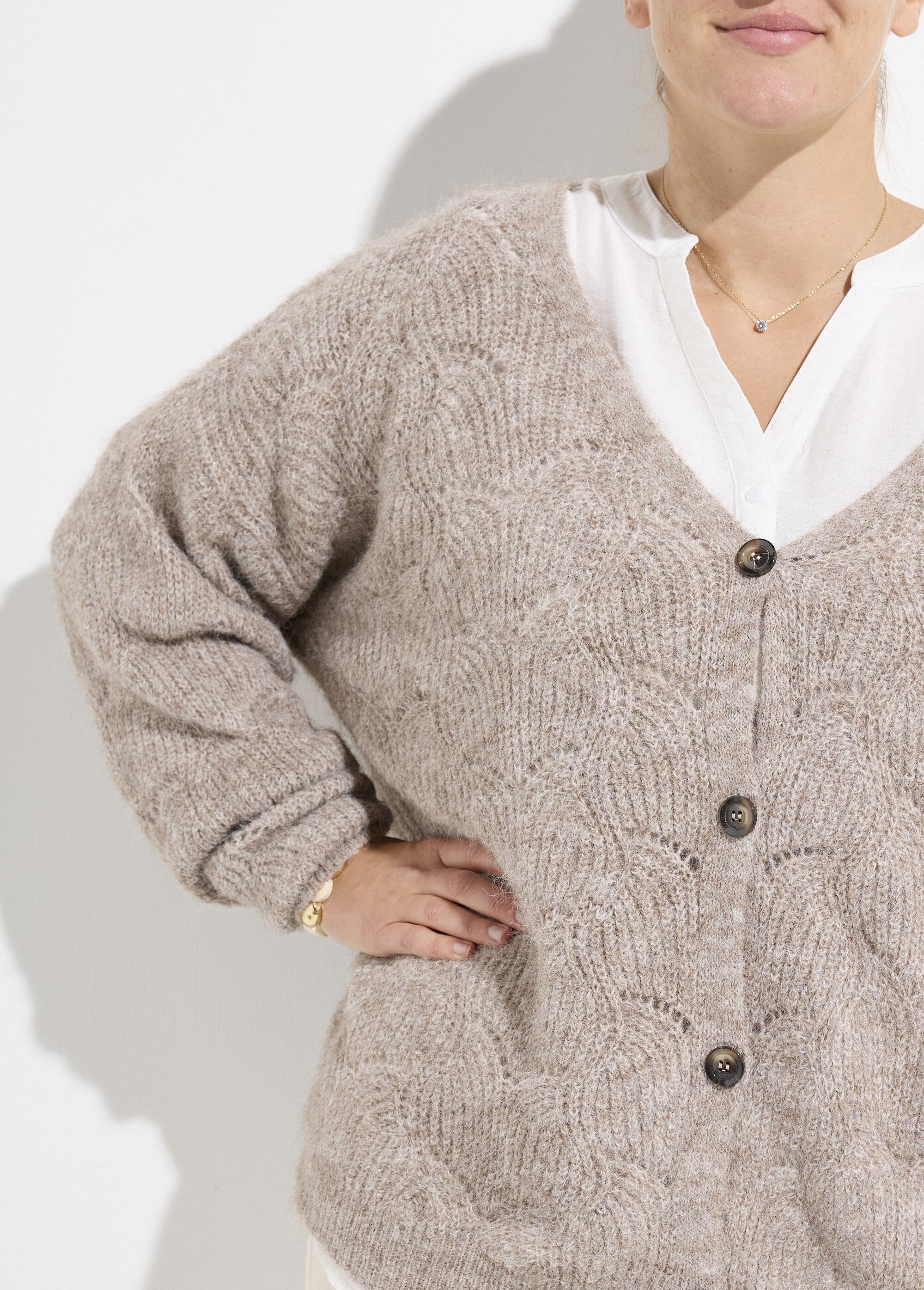 Gilet chaud maille mousseuse avec laine Femme Grande Taille Beige CHY-1355 DE1