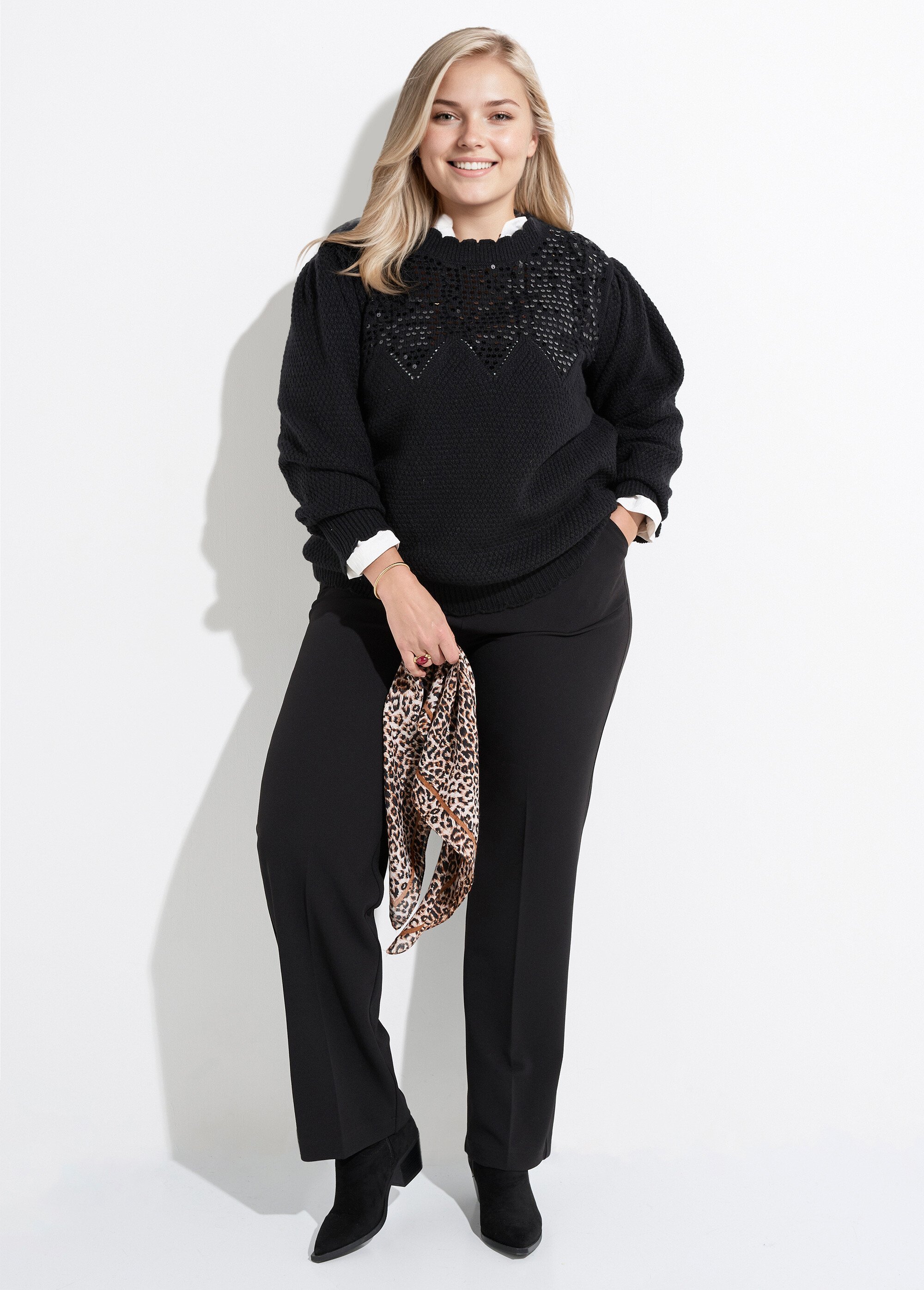 Pull col V maille fantaisie et sequins Femme Grande Taille Noir CHY-H38246 SI1