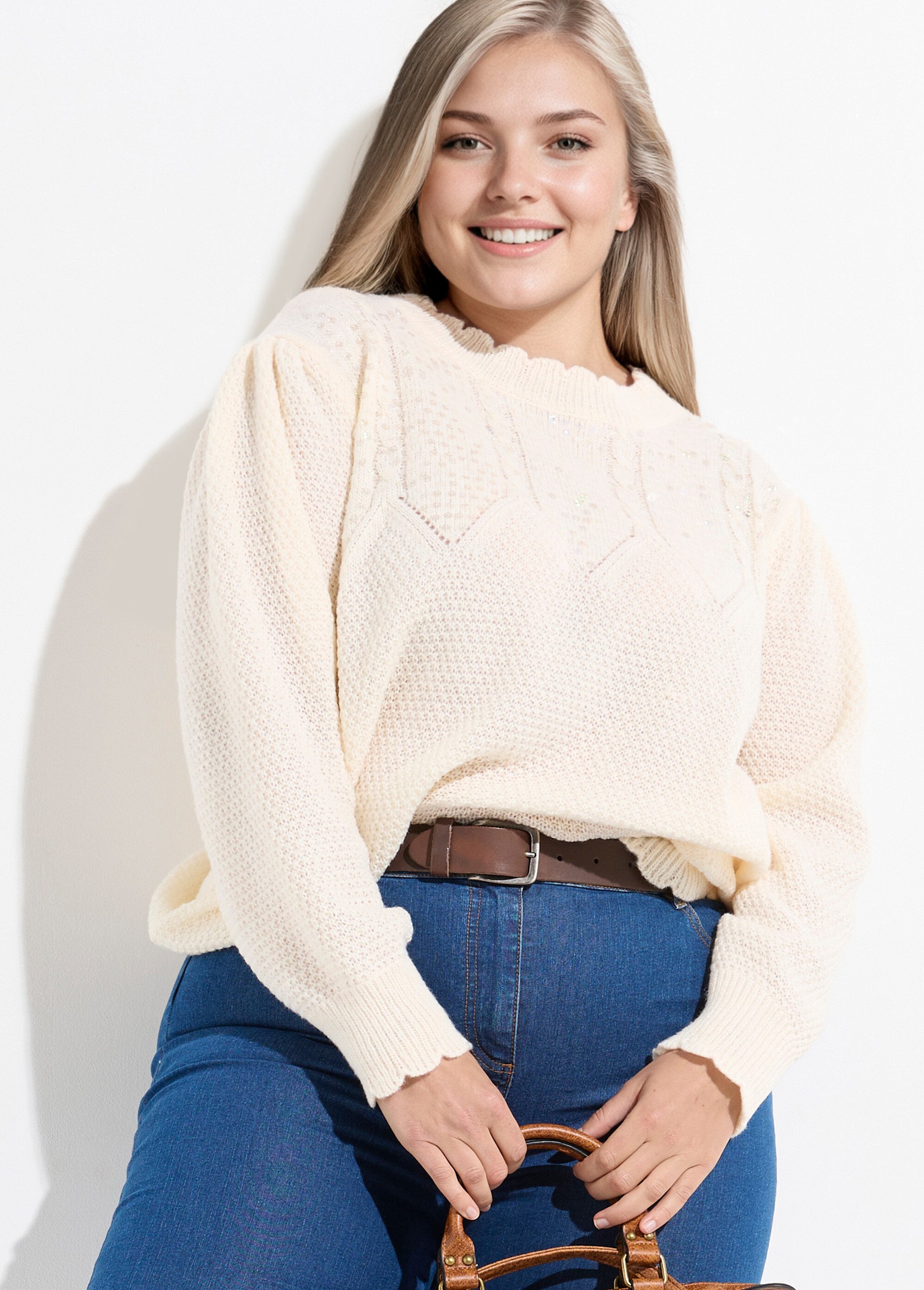Pull col V maille fantaisie et sequins Femme Grande Taille Beige CHY-H38246 MV1
