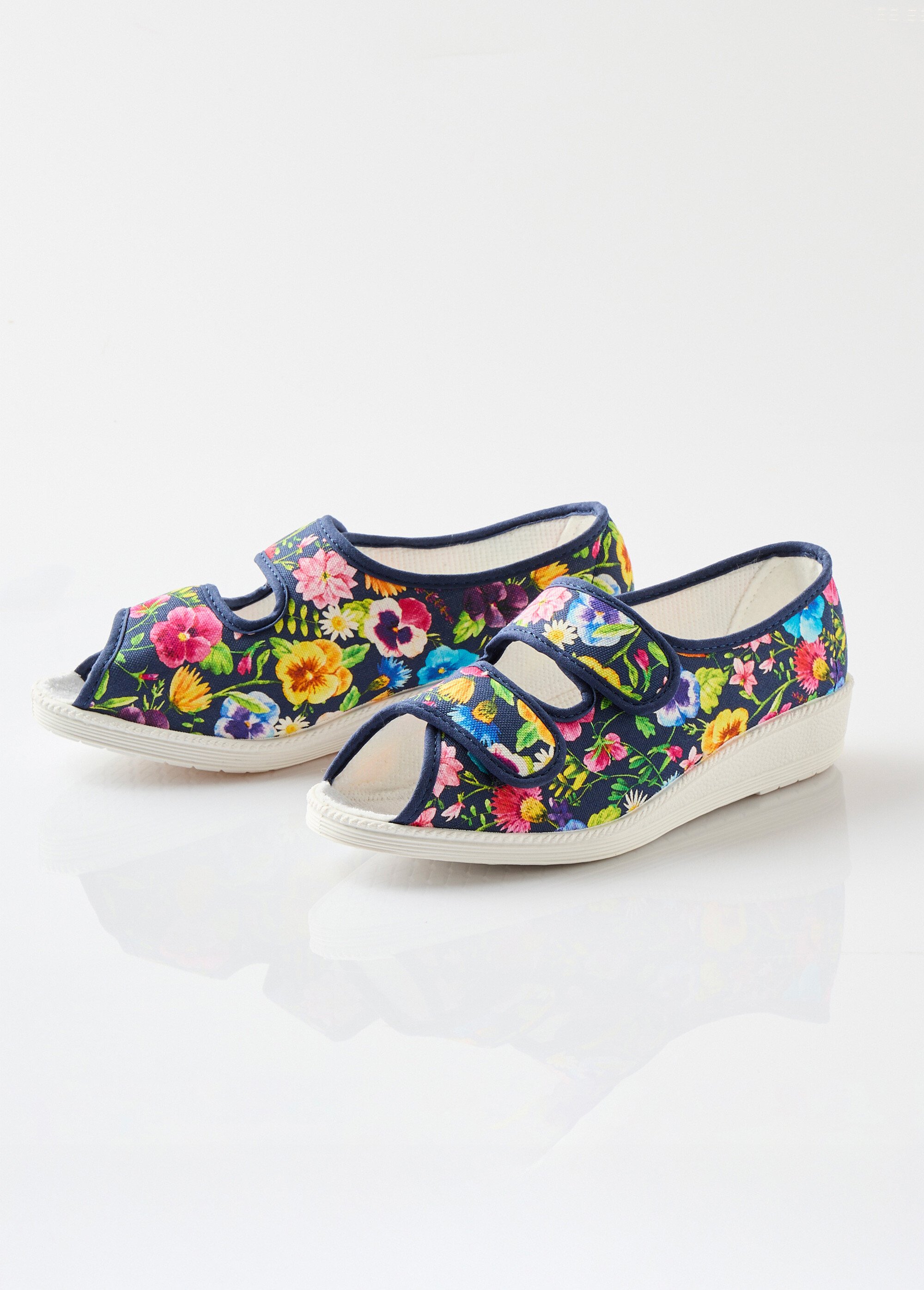 Sandales largeur confort bout ouvert