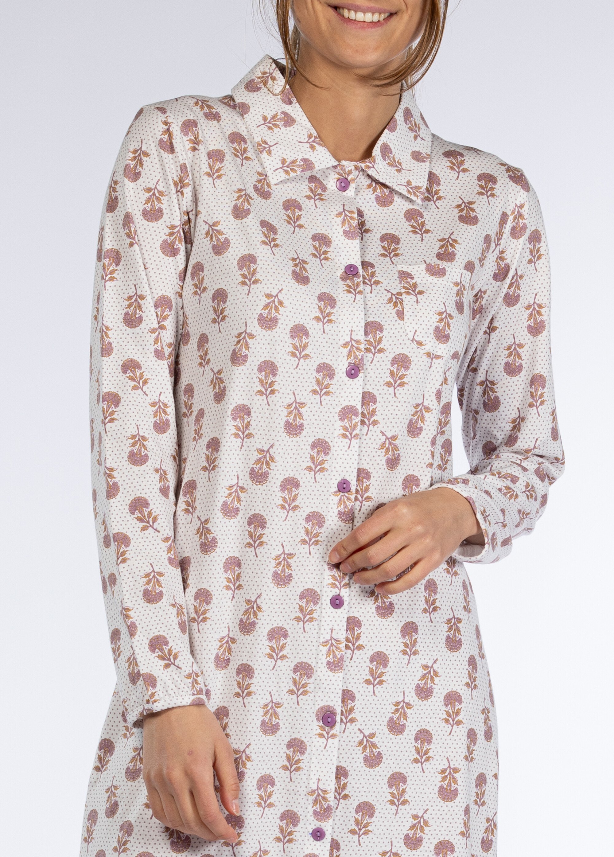 Chemise de nuit manches longues boutonnée
