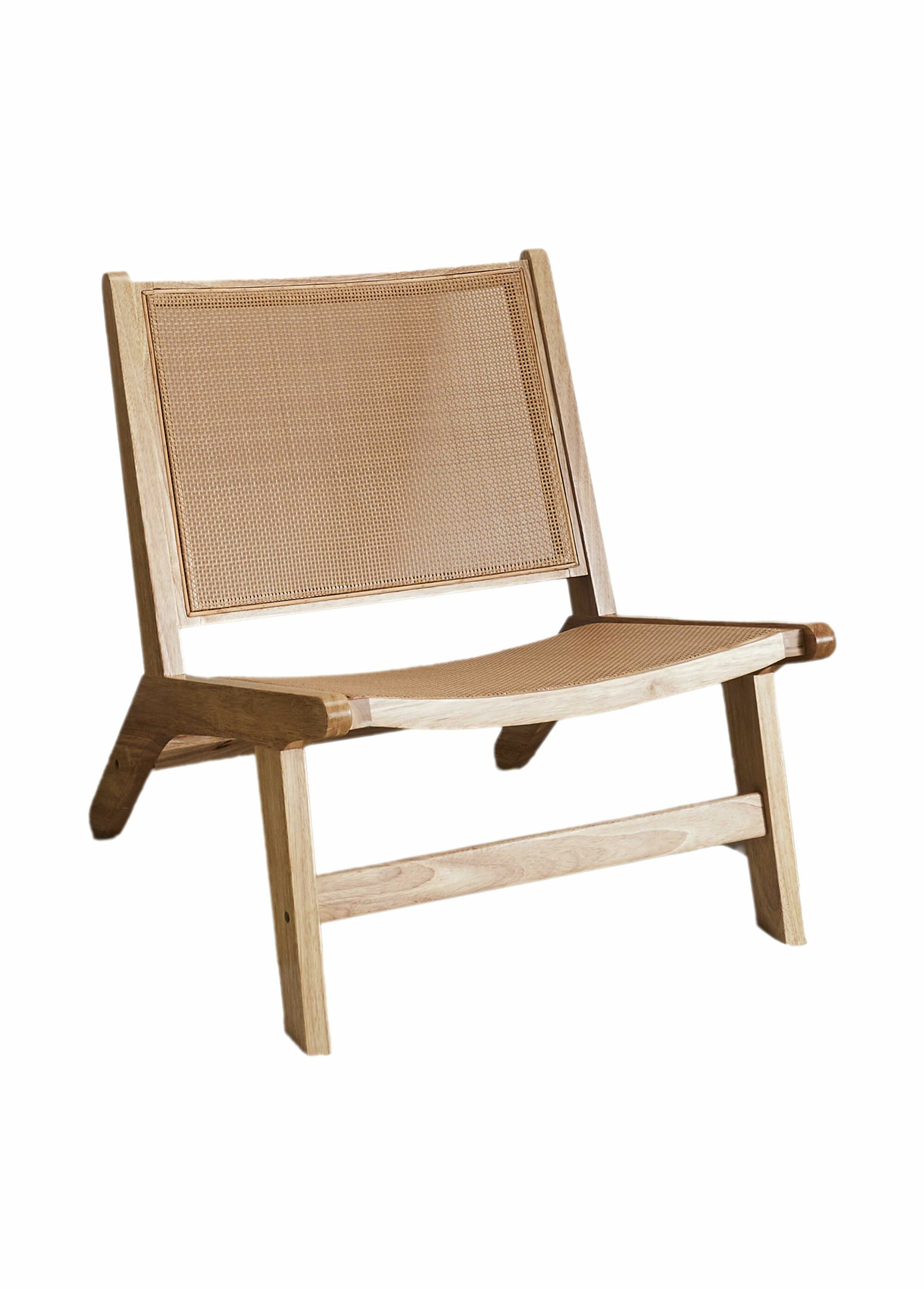 Fauteuil large et bas, bois et cannage