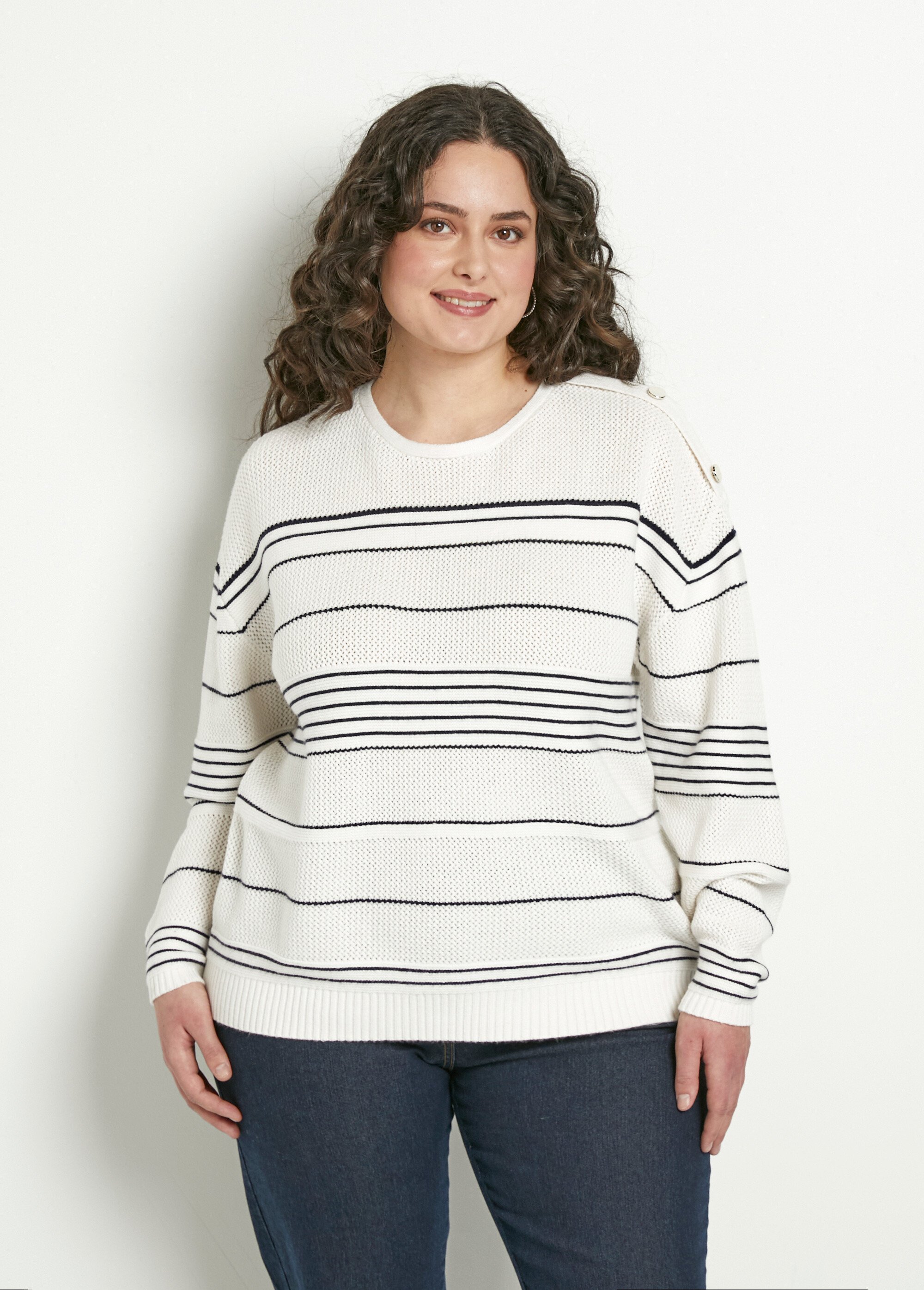 Pull doux rayé col rond esprit marinière