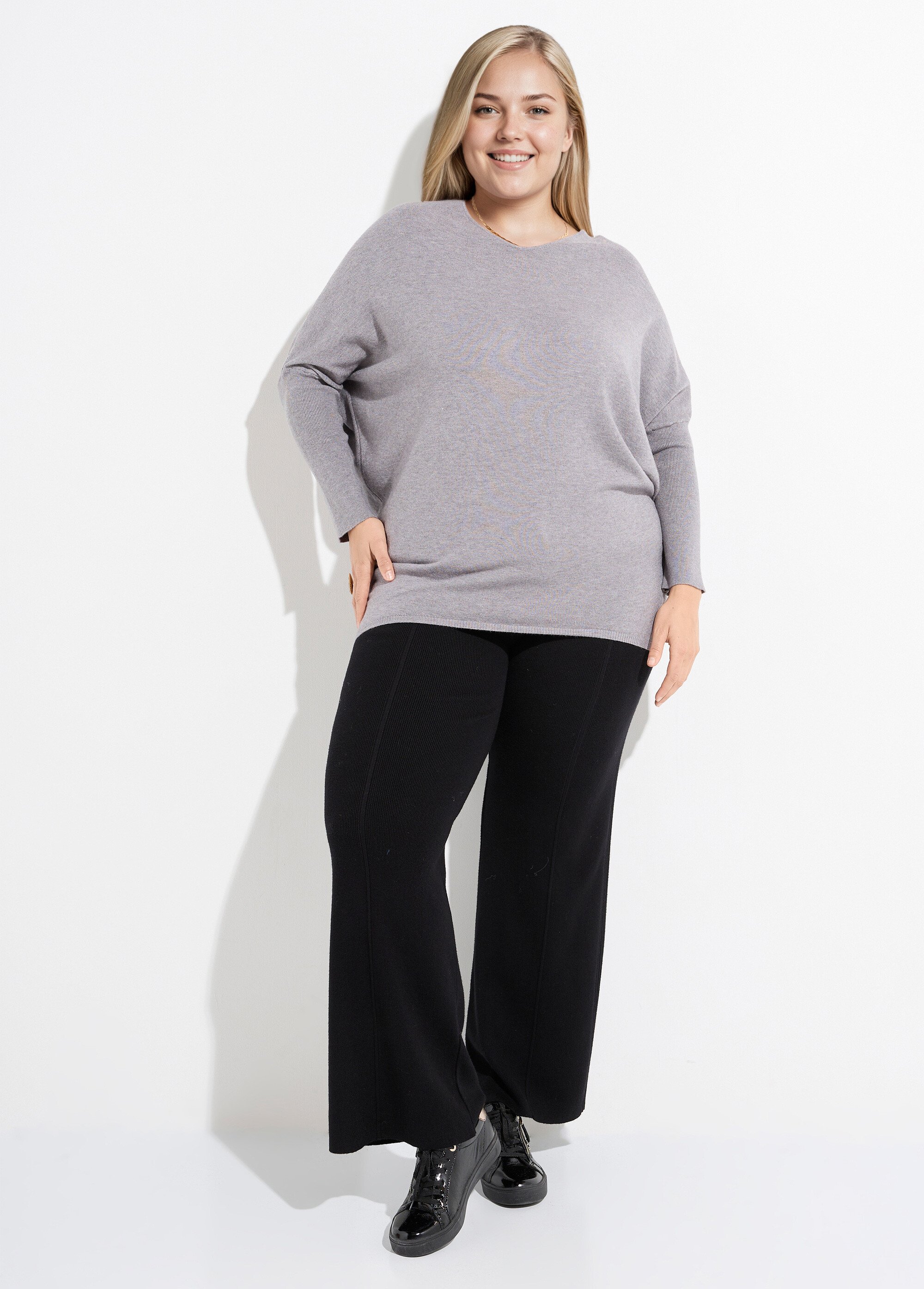 Pull maille fine jauge épaules descendues Femme Grande Taille Gris CHY-816 SF1