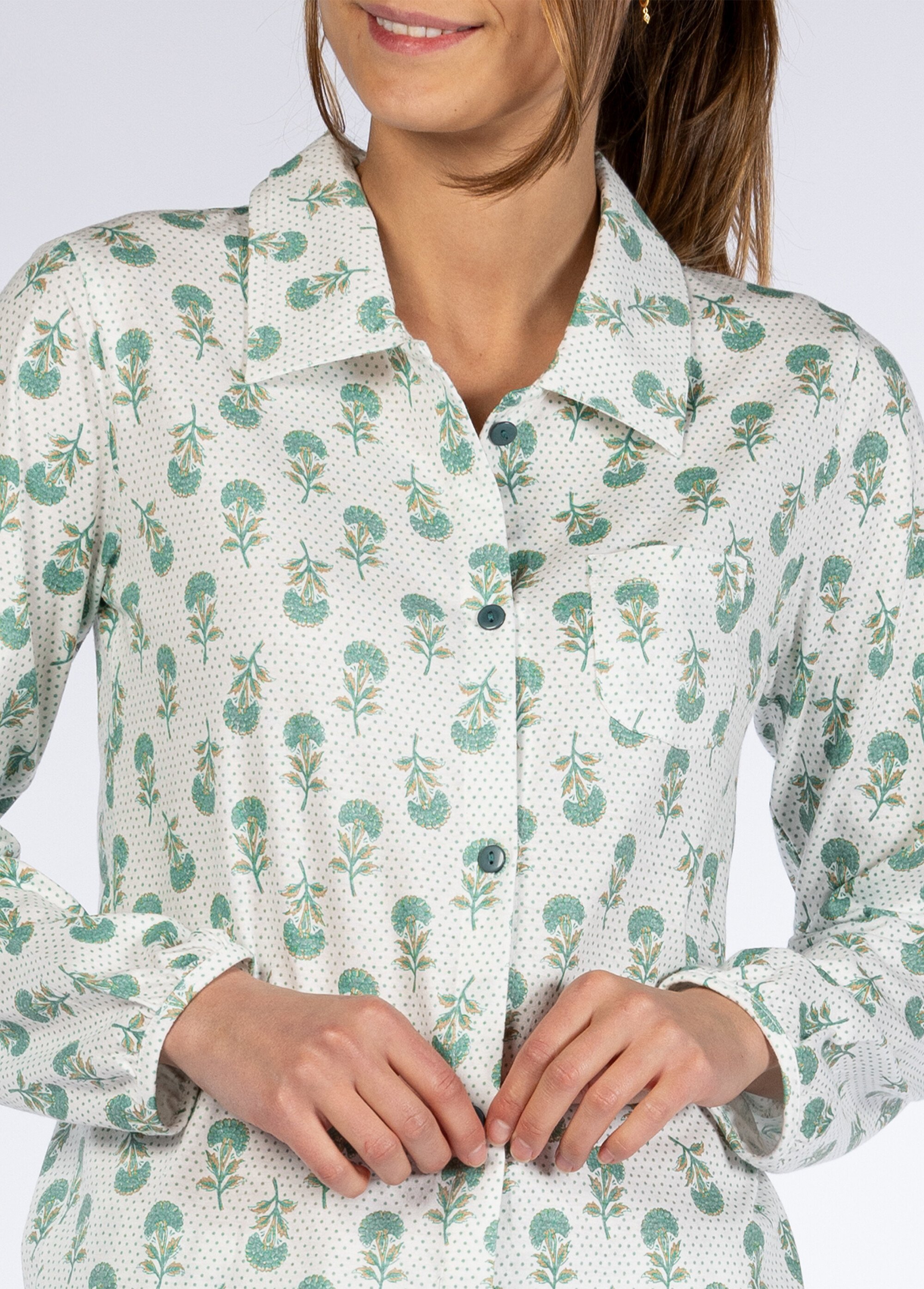 Pyjama long imprimé boutonné