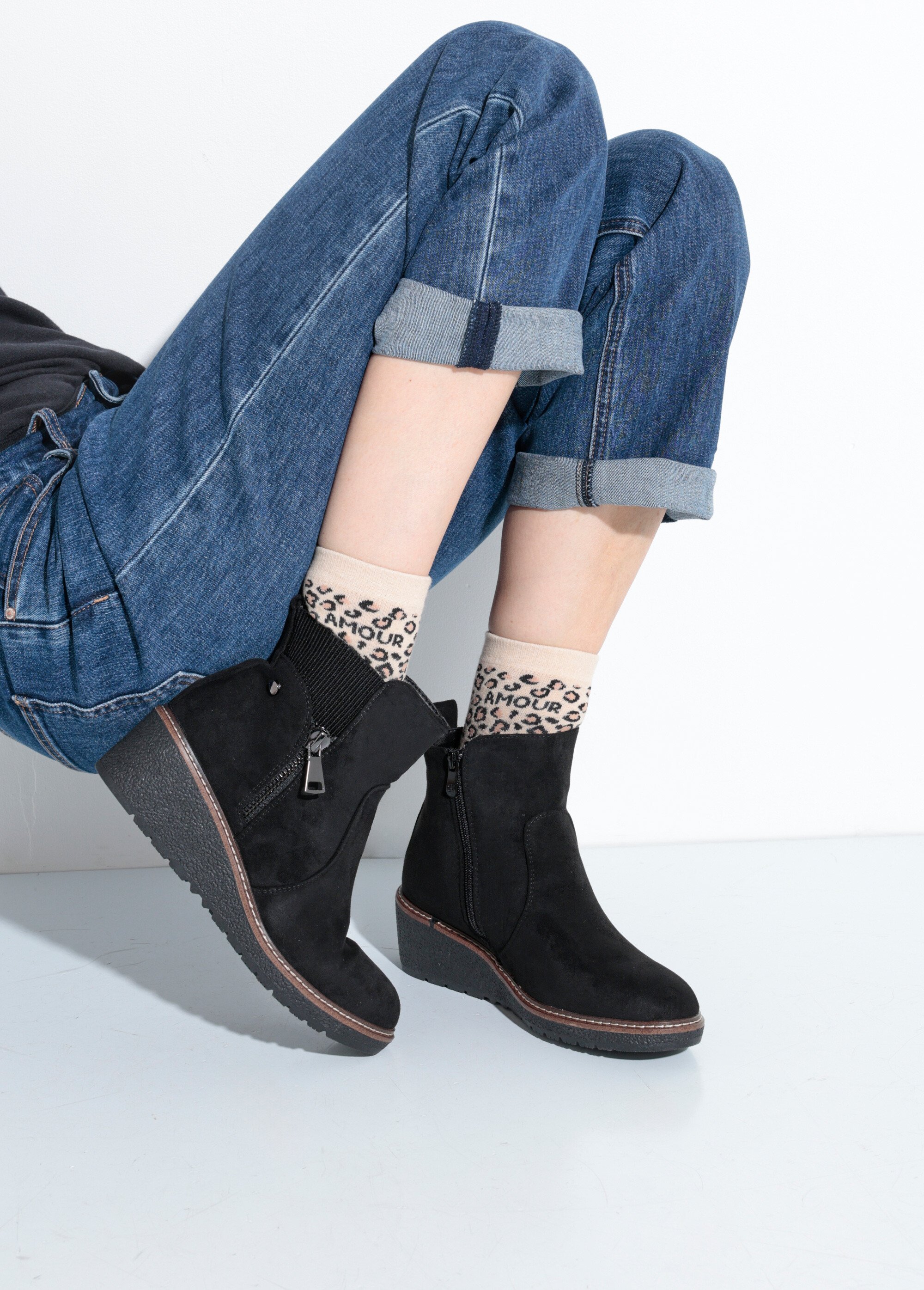 Boots semelle compensée avec zip déco Femme Noir SEA3875 SI1