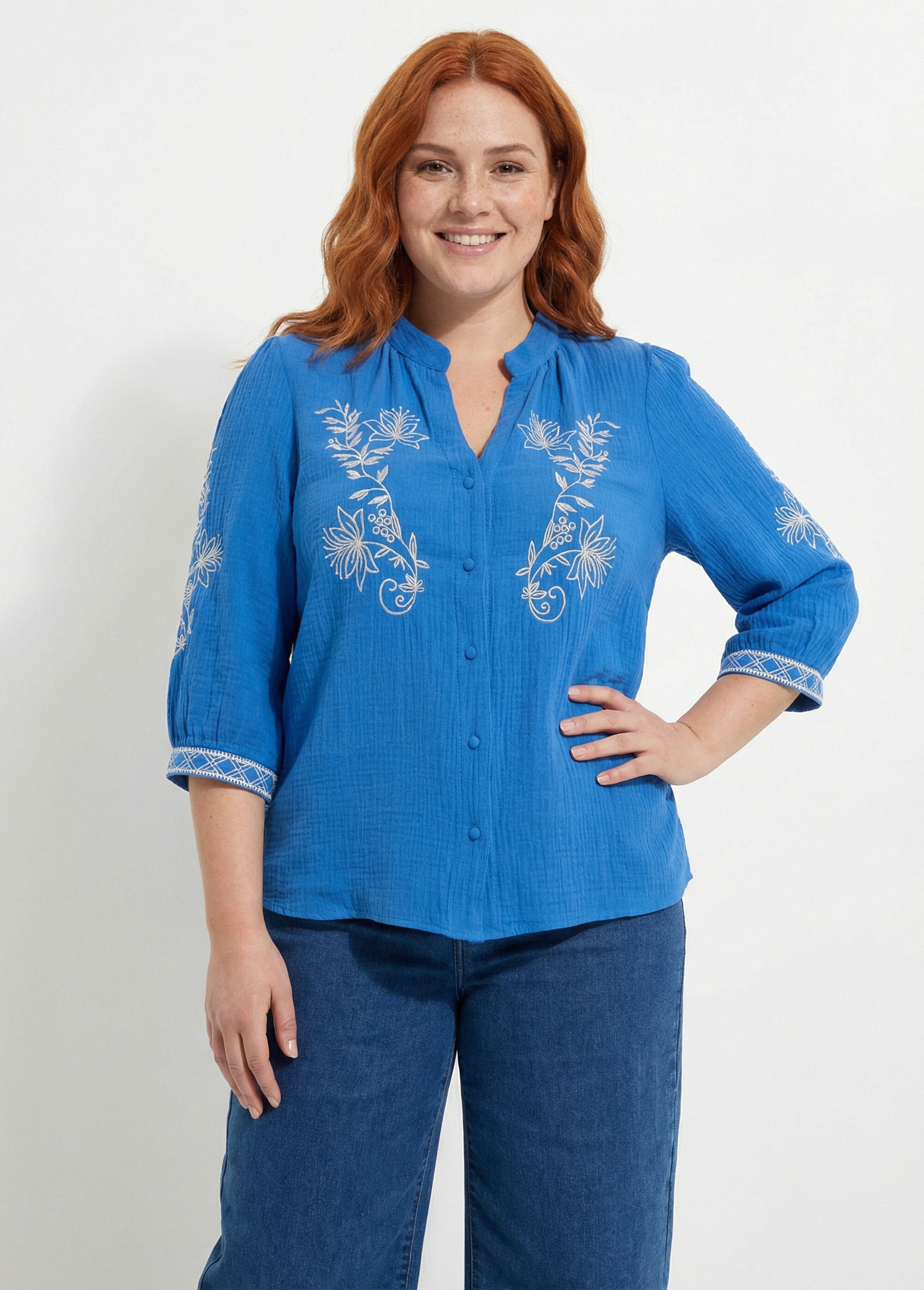 Blouse en gaze de coton avec broderies