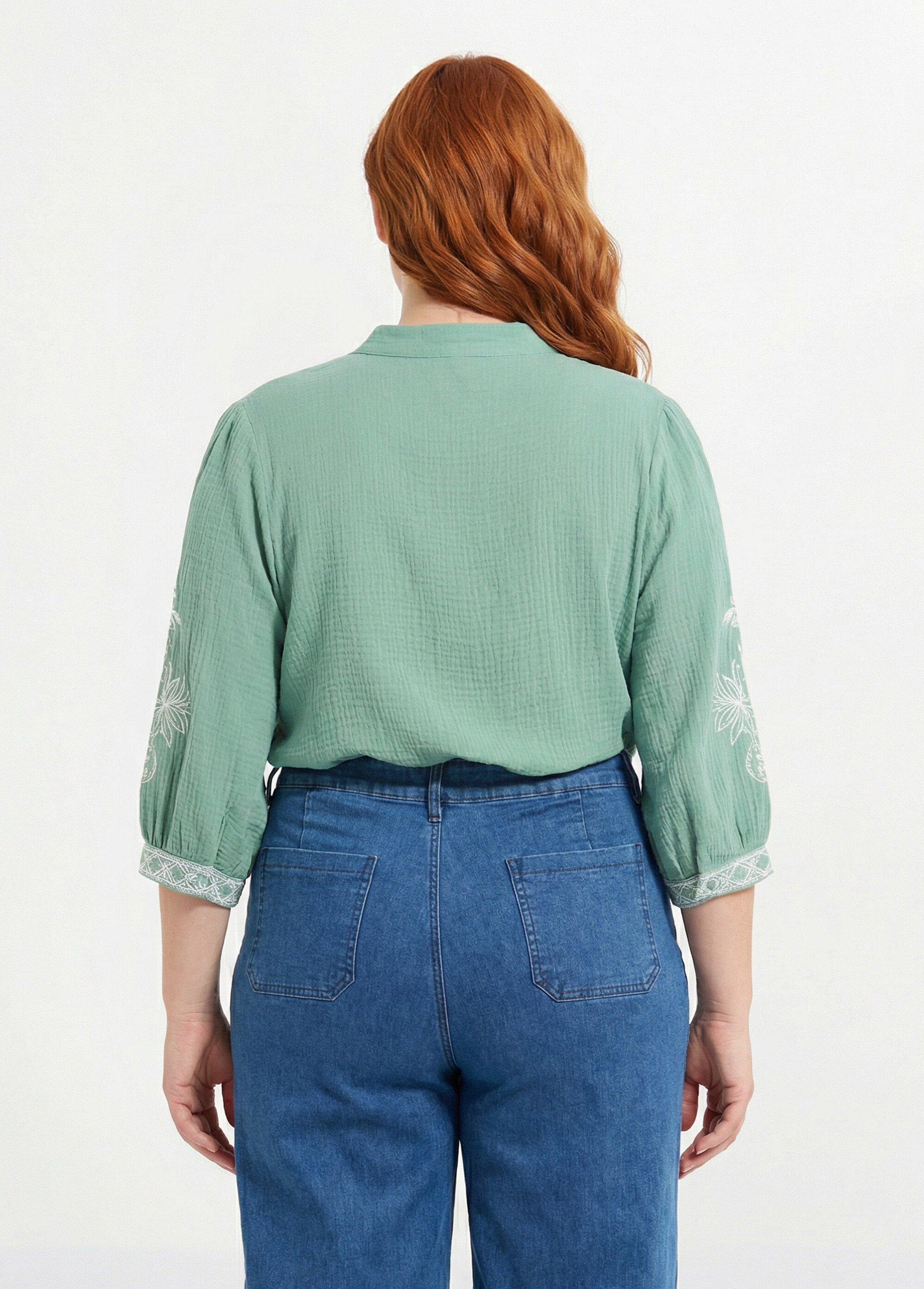 Blouse en gaze de coton avec broderies