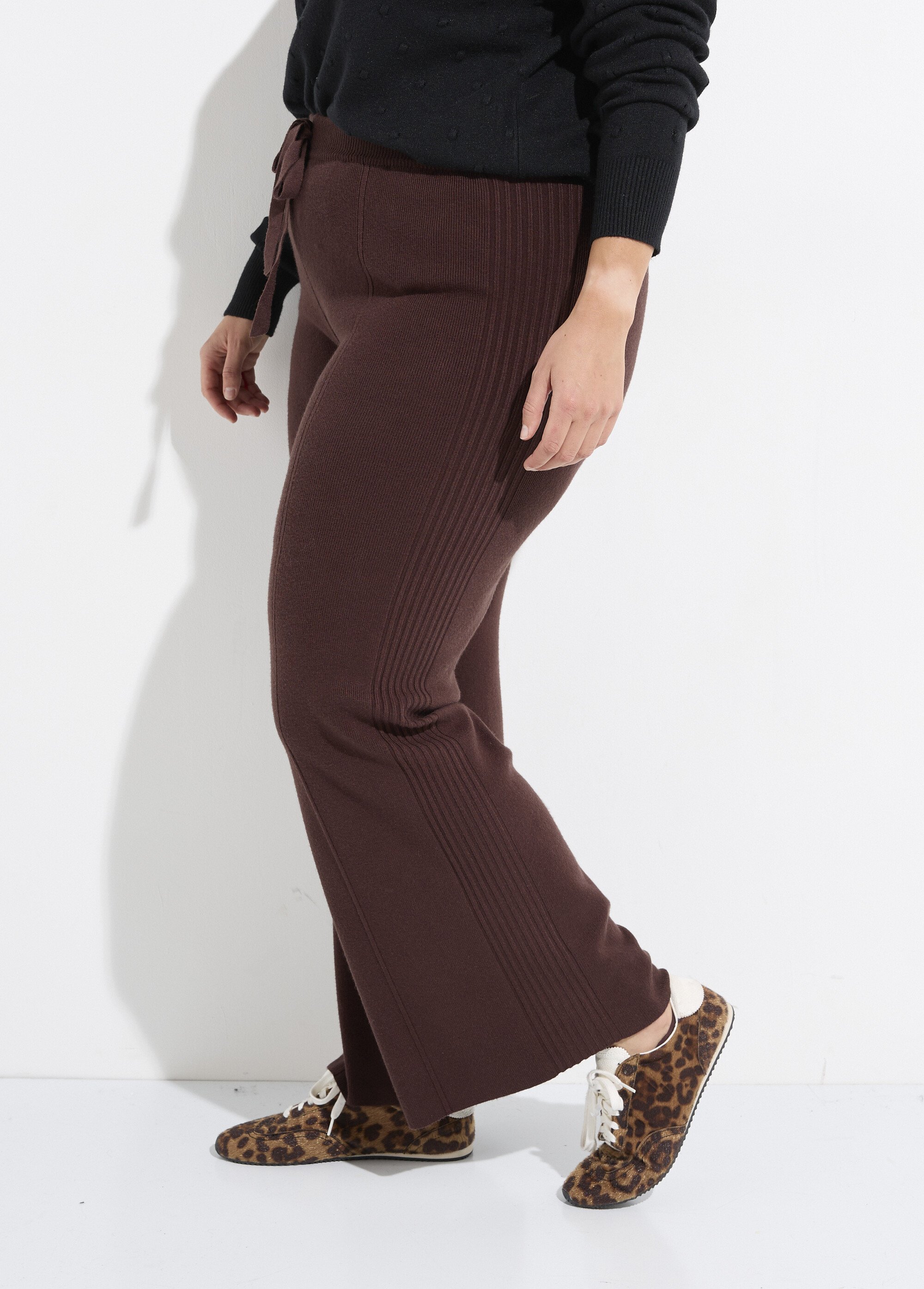 Pantalon large confort, jeu de mailles Femme Grande Taille Marron CHY-D0343C DR1