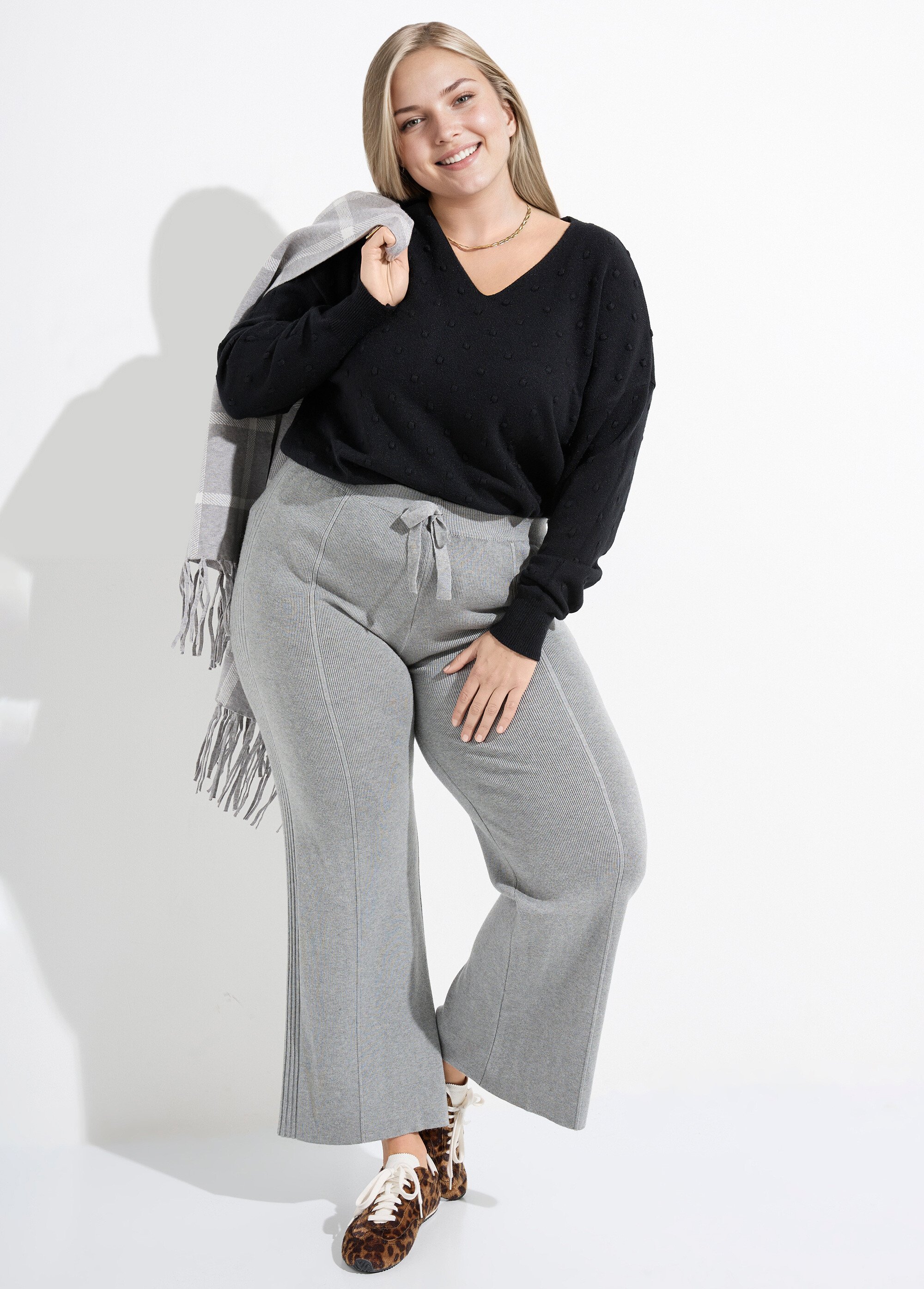 Pantalon large confort, jeu de mailles Femme Grande Taille Gris CHY-D0343C MV1