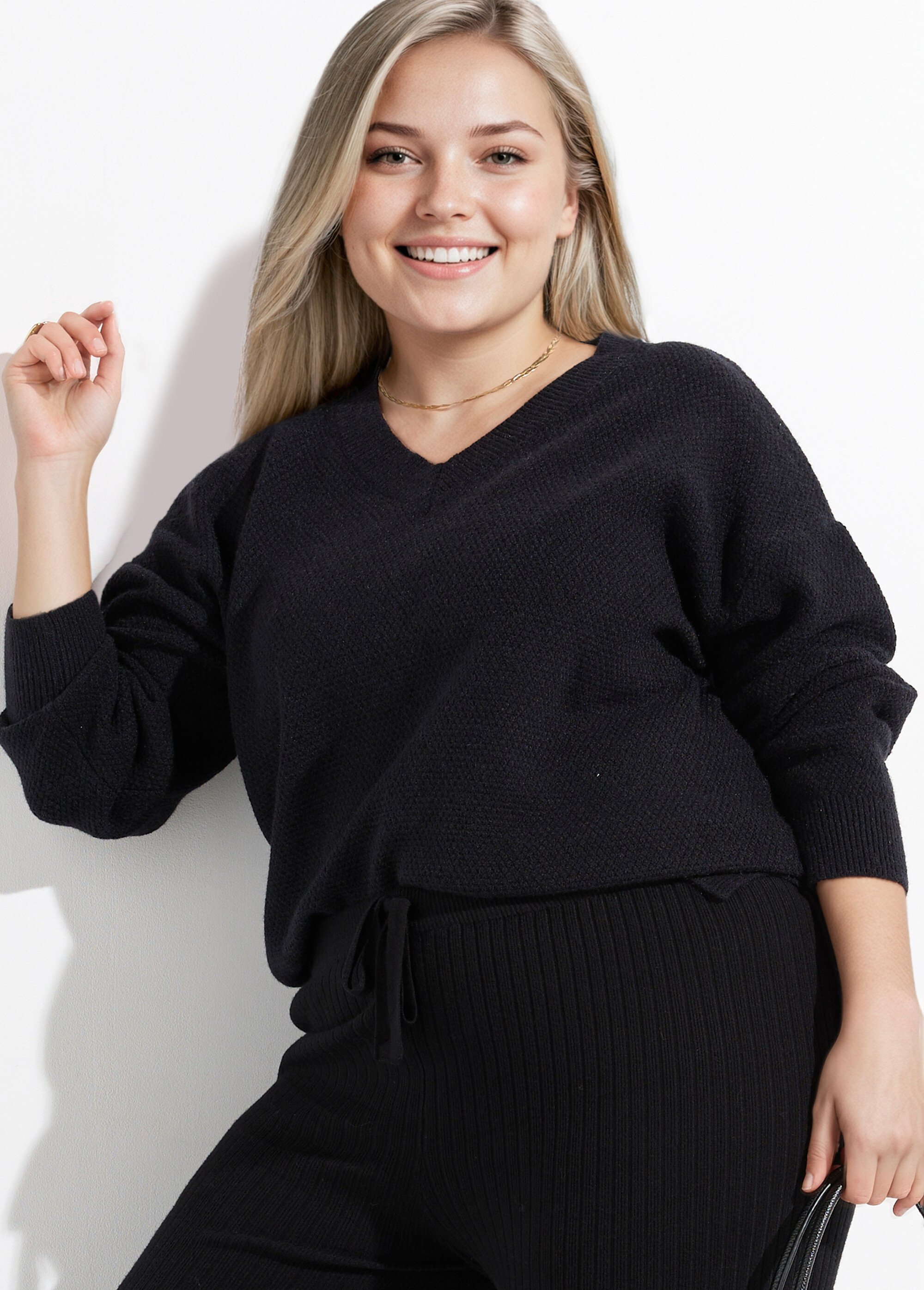 Pull tunique maille fantaisie, col V Femme Grande Taille Noir CHY-HS33116 MV1
