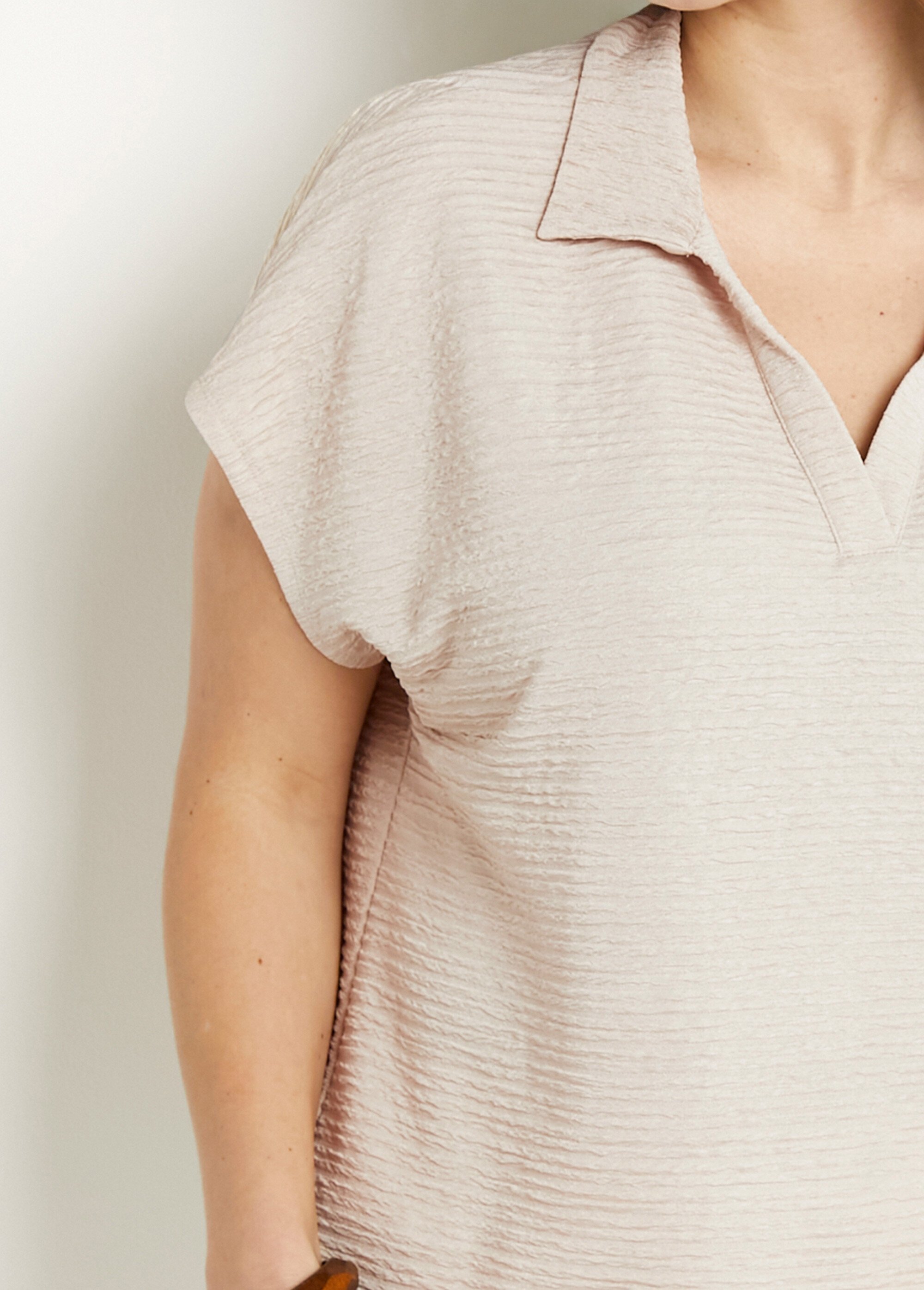T-shirt col chemise uni manches courtes