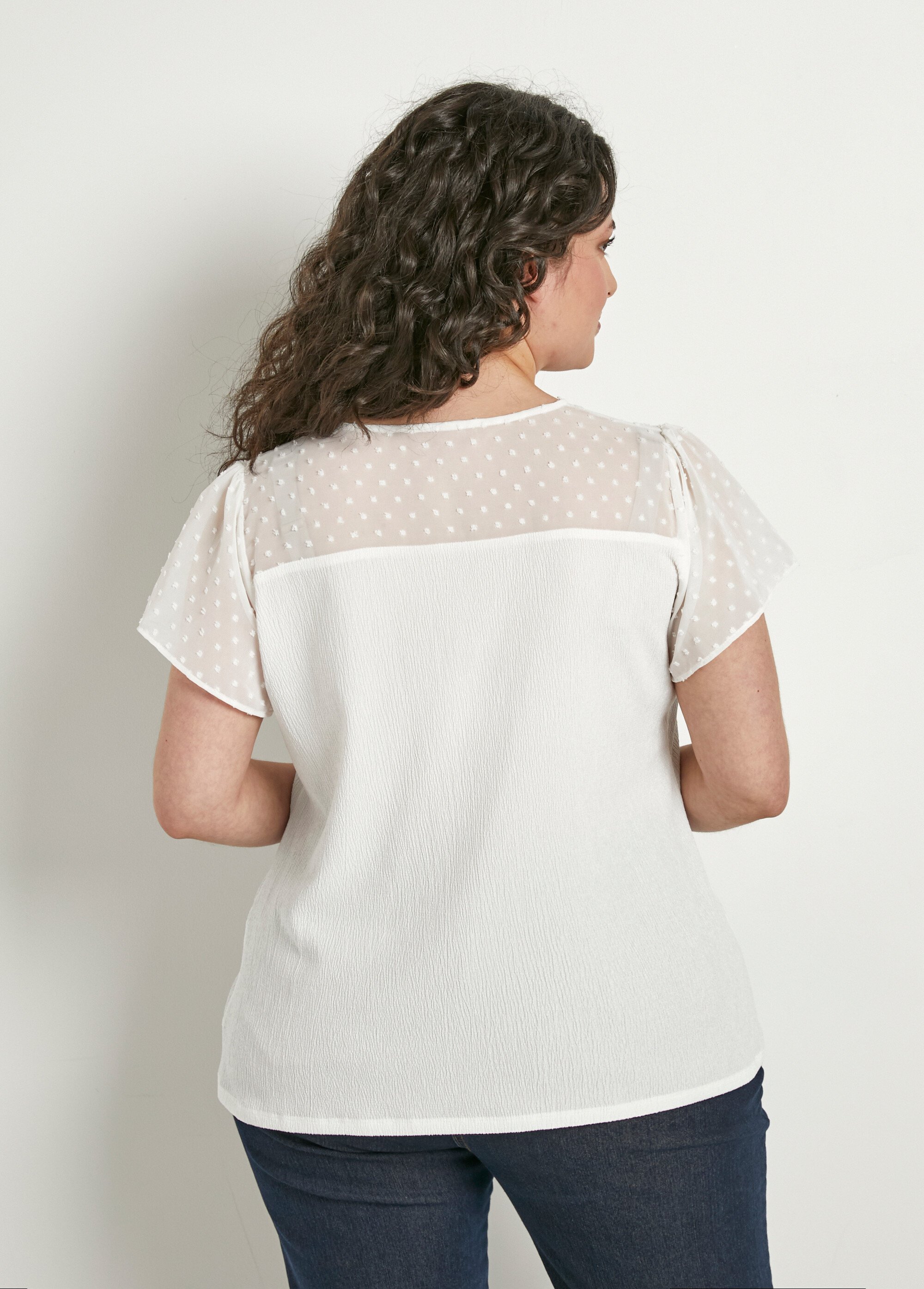 T-shirt col V plumetis manches courtes