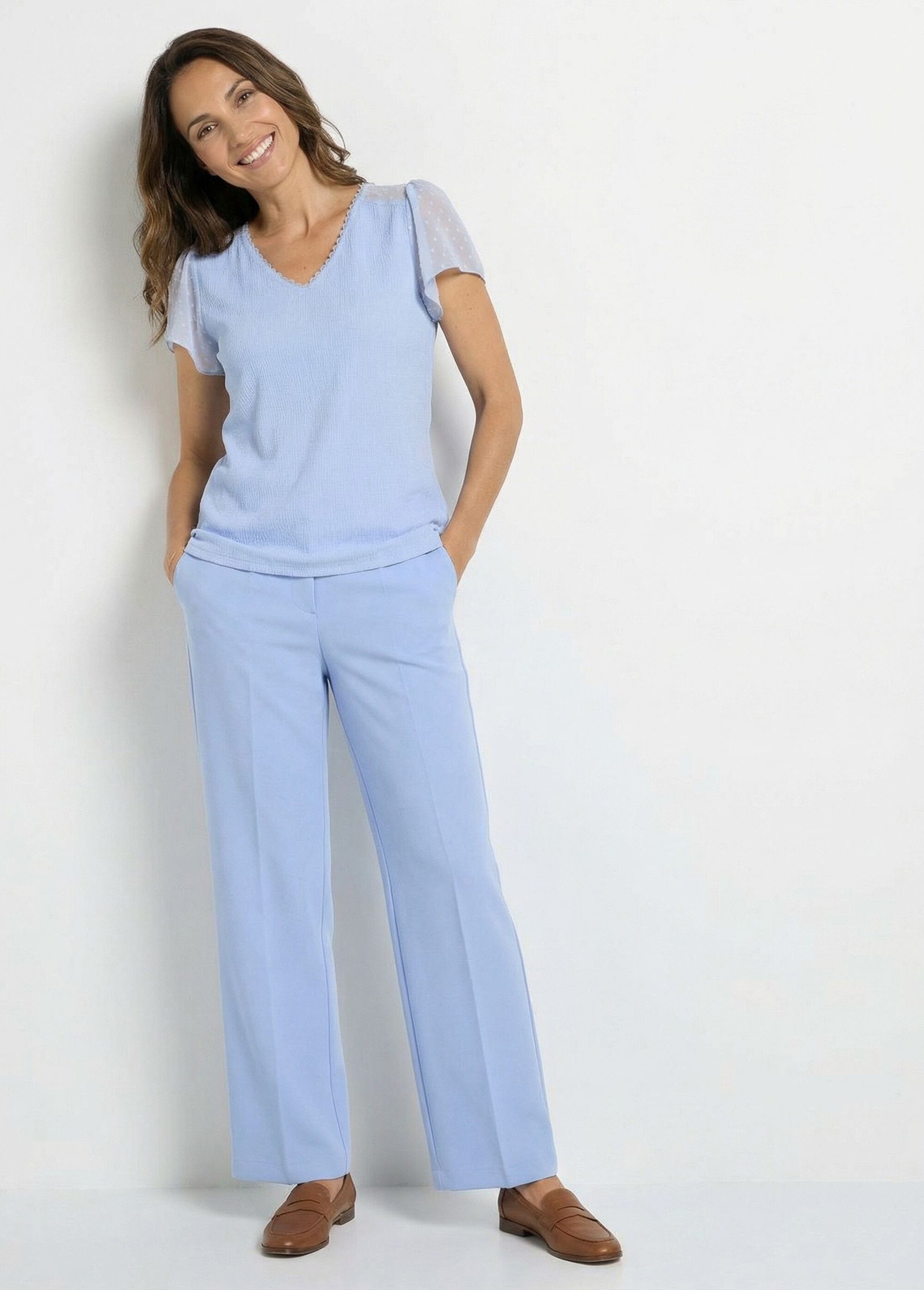 T-shirt col V plumetis manches courtes Femme Bleu CACHA SF1