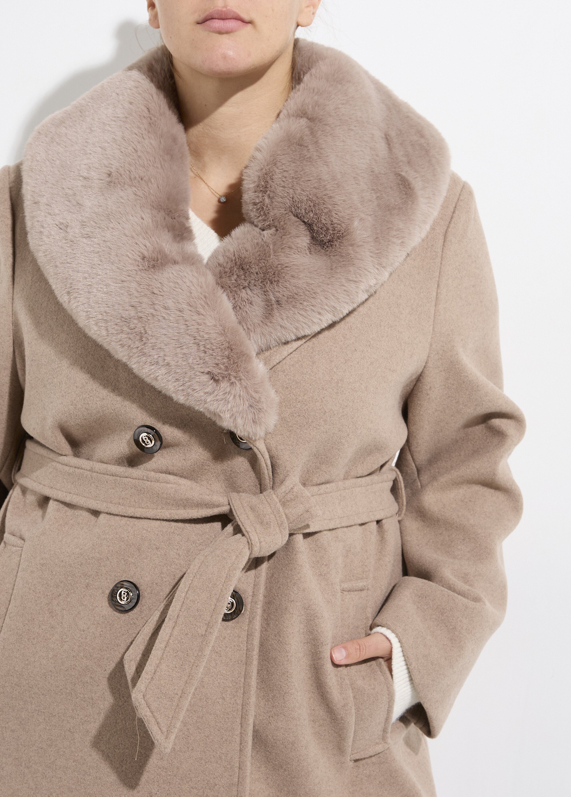 Manteau toucher laineux col fourrure Femme Grande Taille Beige CHY-E009 DE1