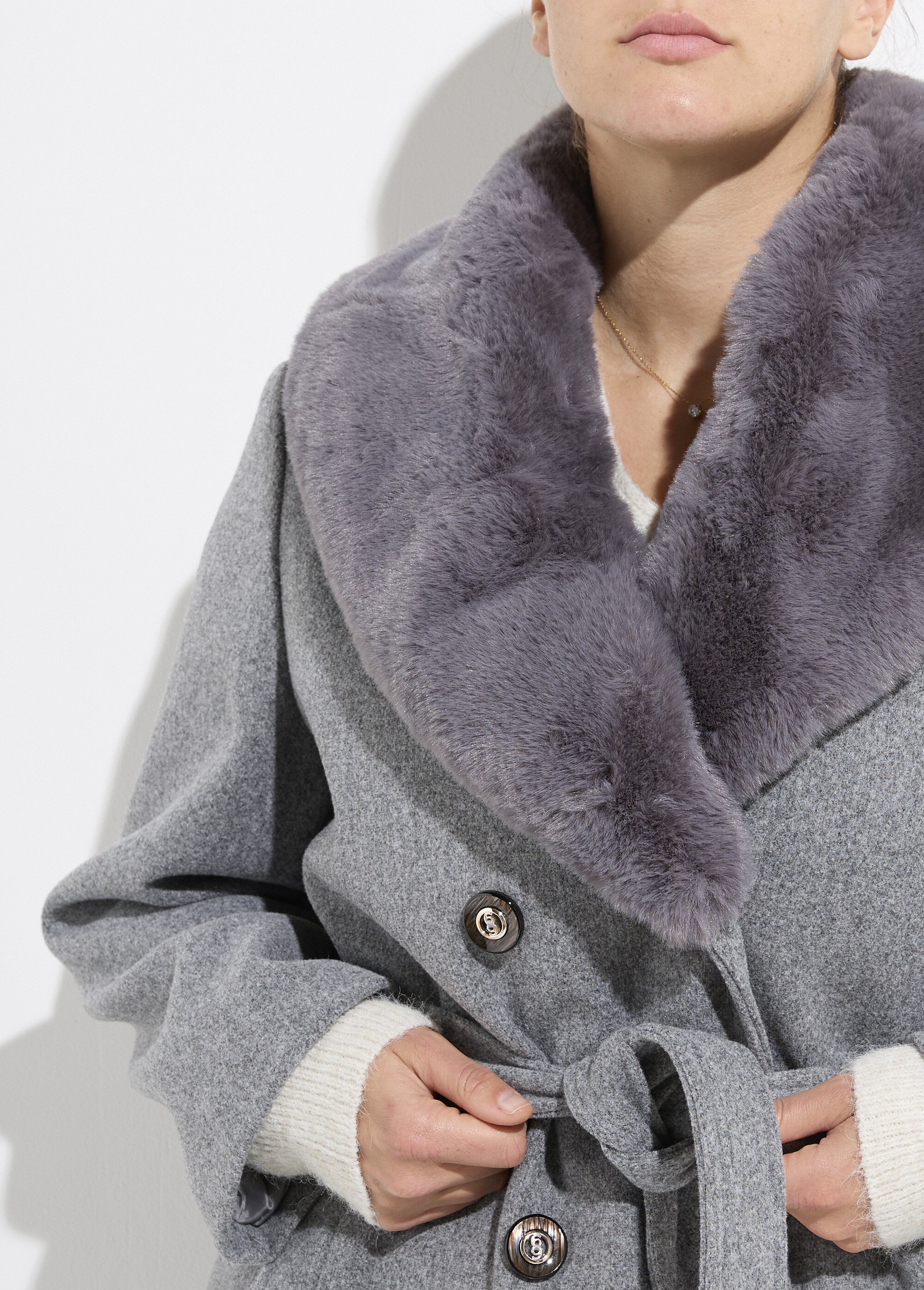 Manteau toucher laineux col fourrure Femme Grande Taille Gris CHY-E009 DE1