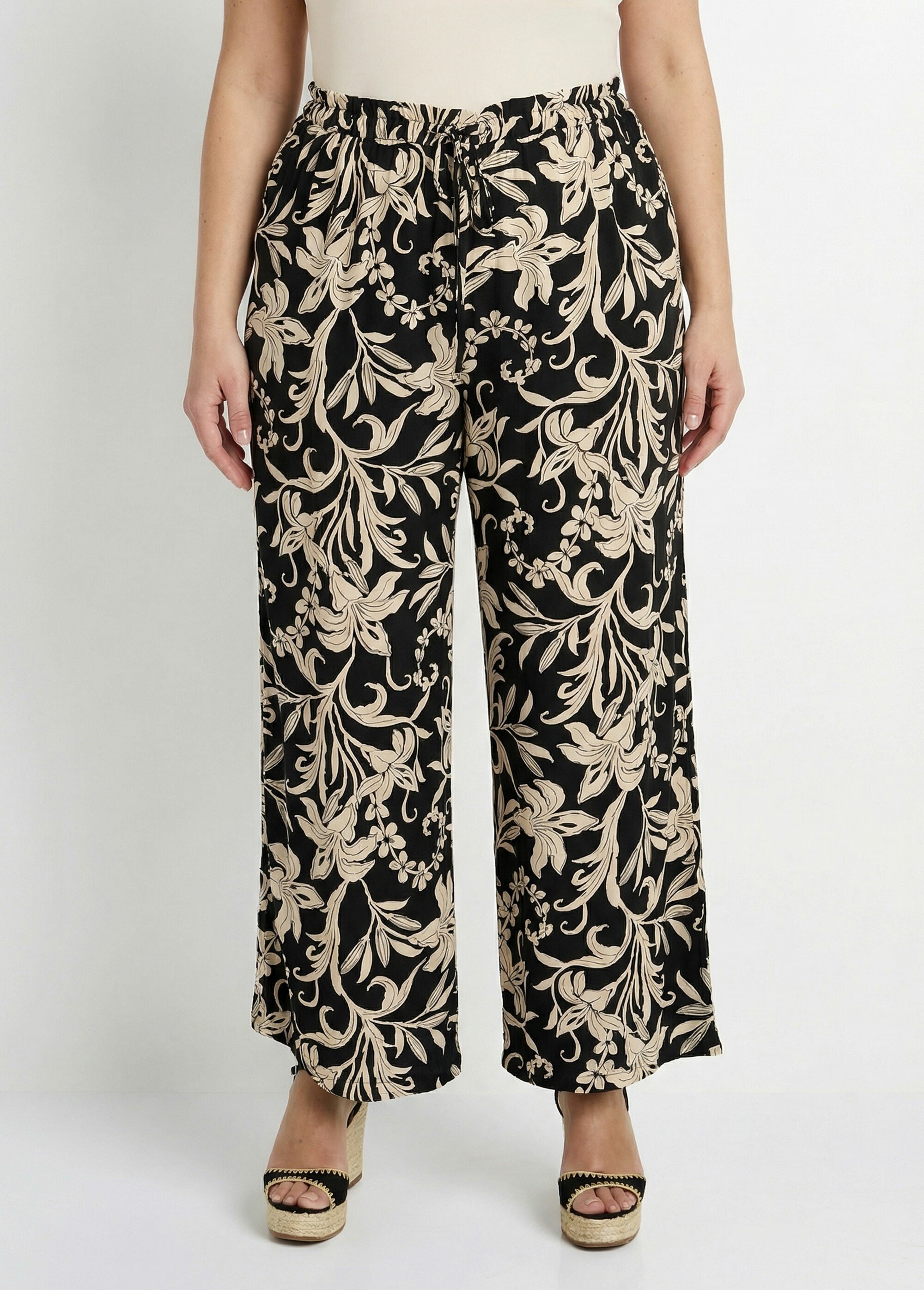 Pantalon taille élastiquée, motif fleuri Femme Grande Taille Noir MA-M922-2200 FA1