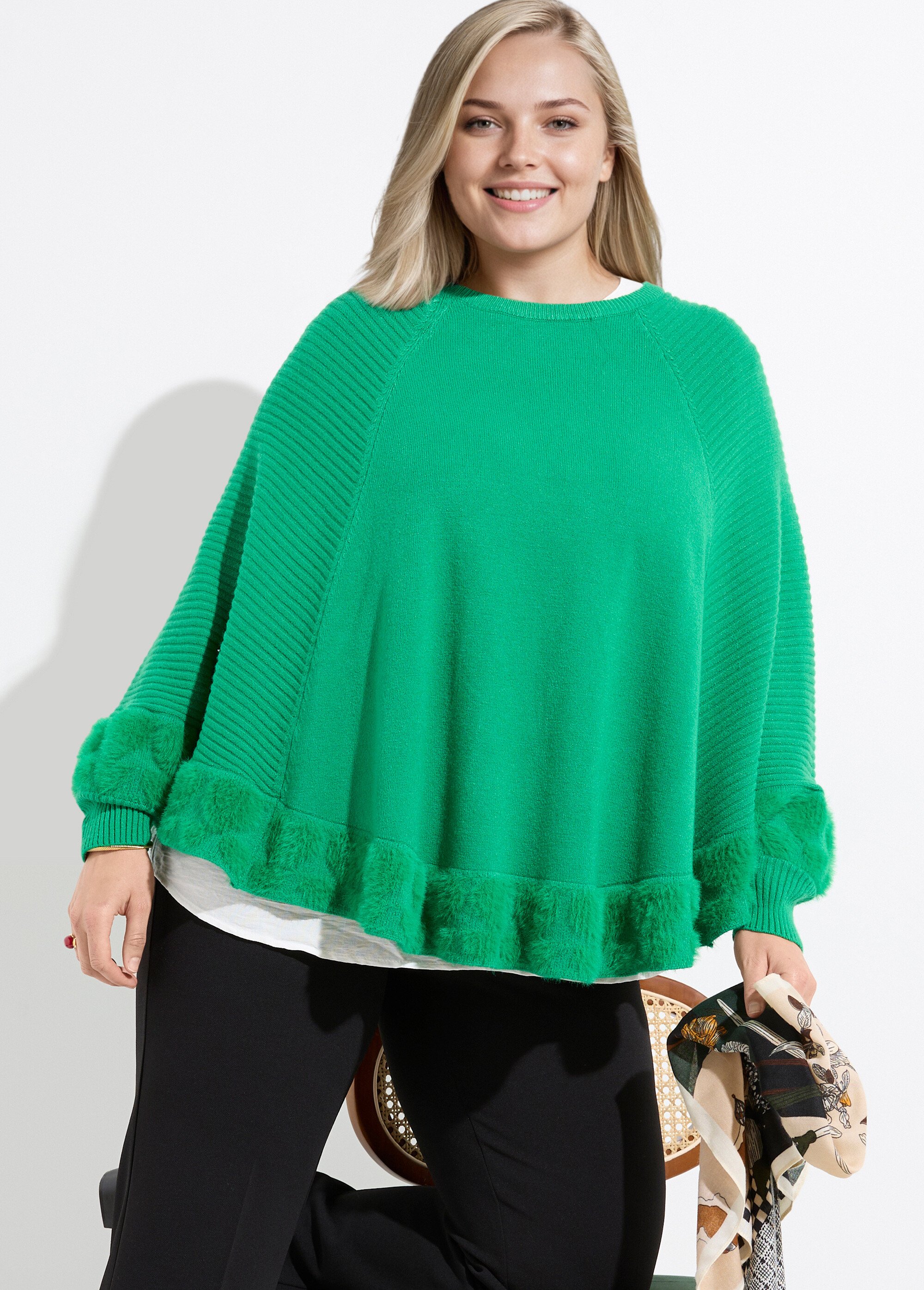 Poncho cape maille coeurs et col rond Femme Grande Taille Vert CHY-2264 MV1