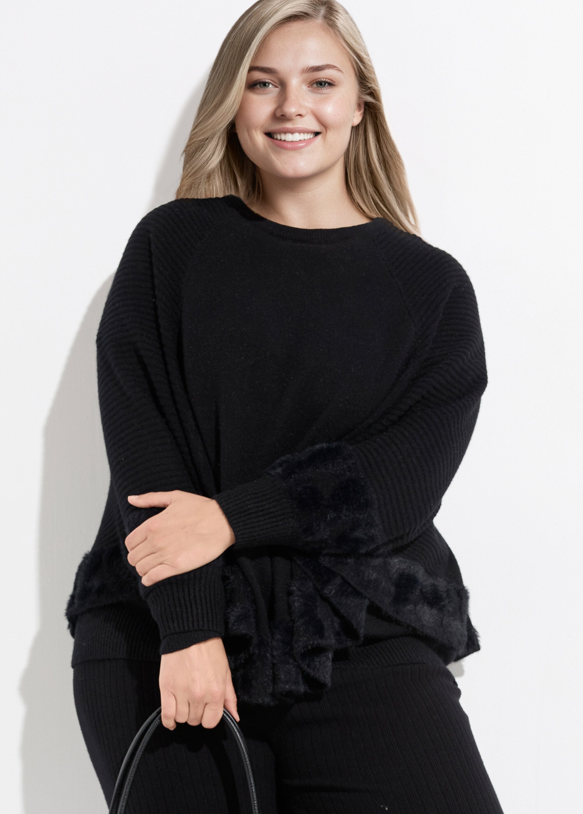 Poncho cape maille coeurs et col rond Femme Grande Taille Noir CHY-2264 MV1