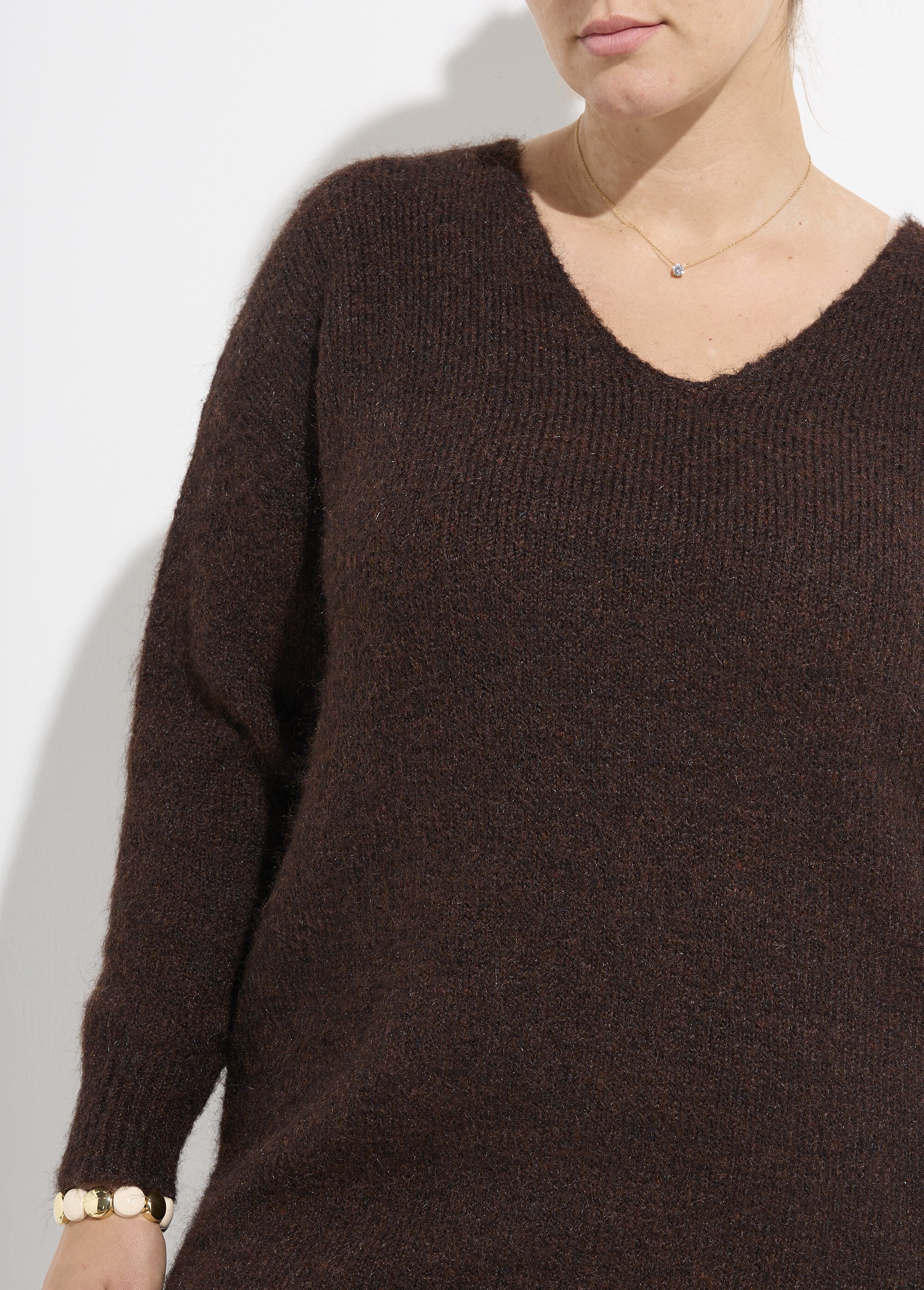 Robe pull longue en laine avec col V Femme Grande Taille Marron CHY-AE3671 DE1