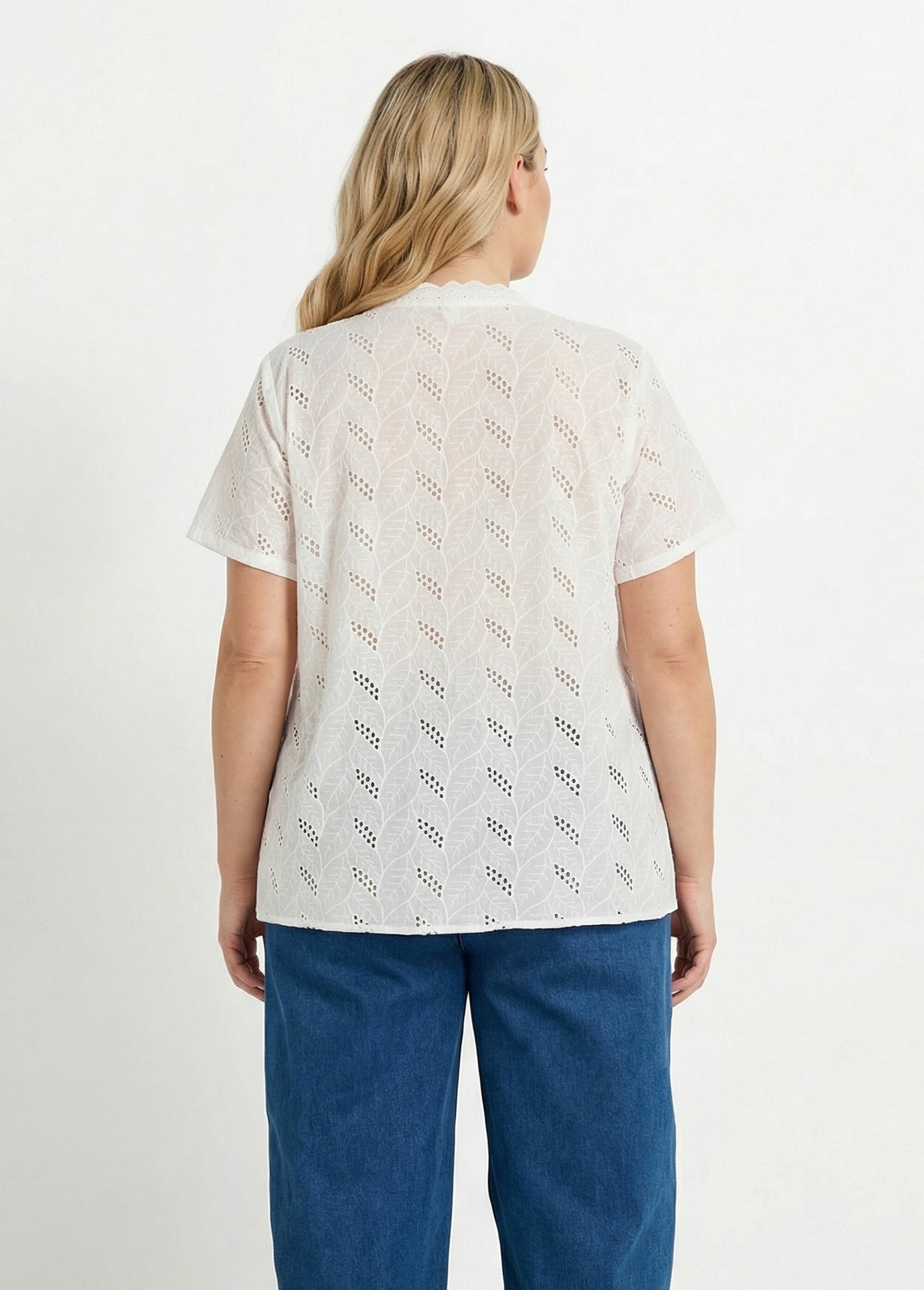 Tunique broderie anglaise, encolure V