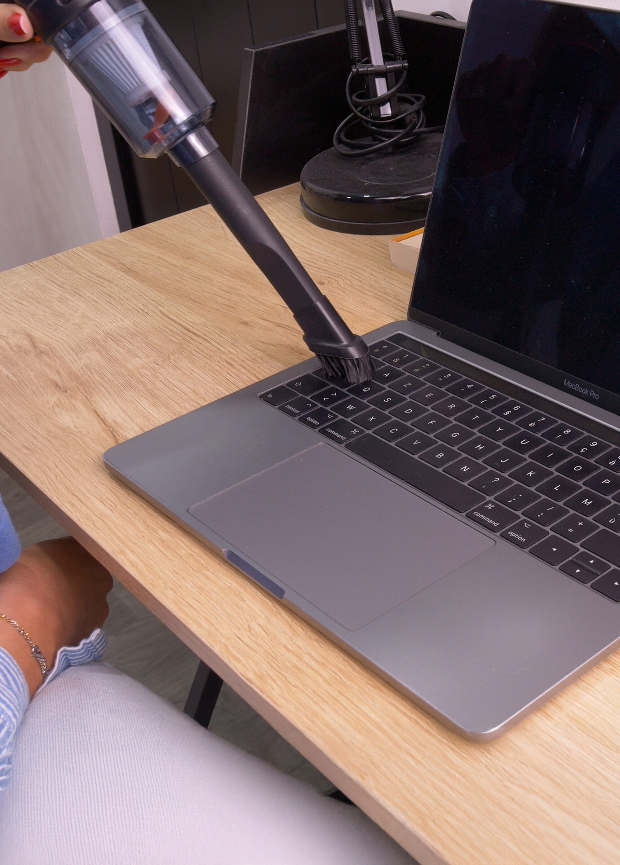 Aspirateur souffleur rechargeable sans fil Noir GADSBY DE4