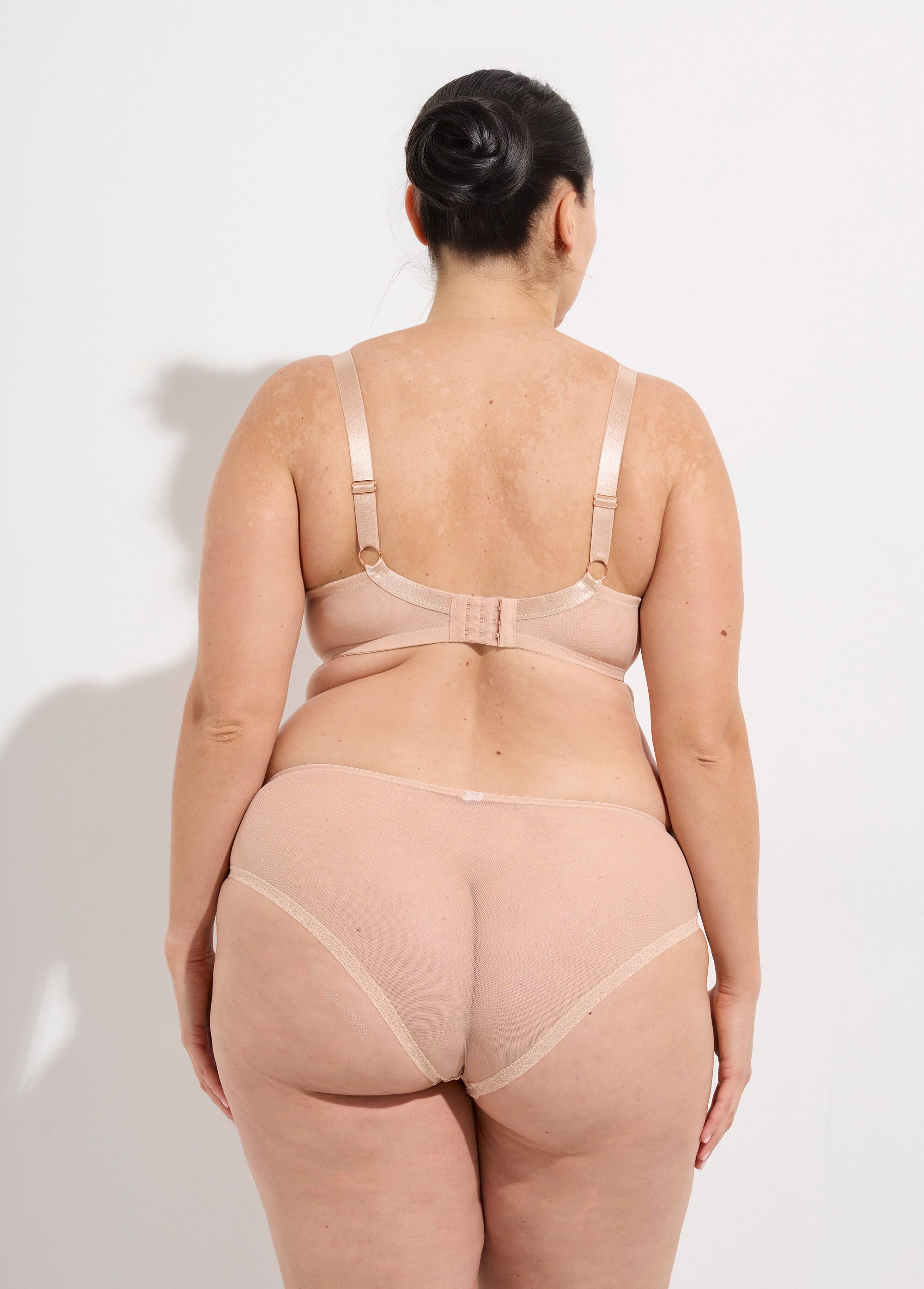 Ensemble soutien gorge + culotte dentelle Grande Taille Beige SUNXK88517 DO1