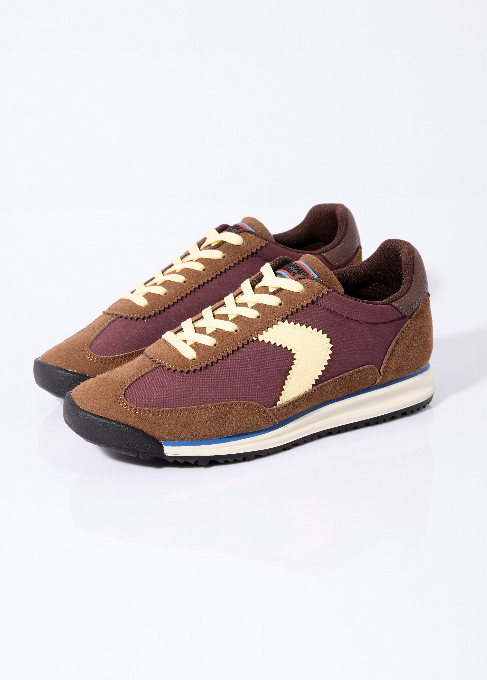Baskets rétro multimatières à lacets Femme Rouge COVFY1106 DE1