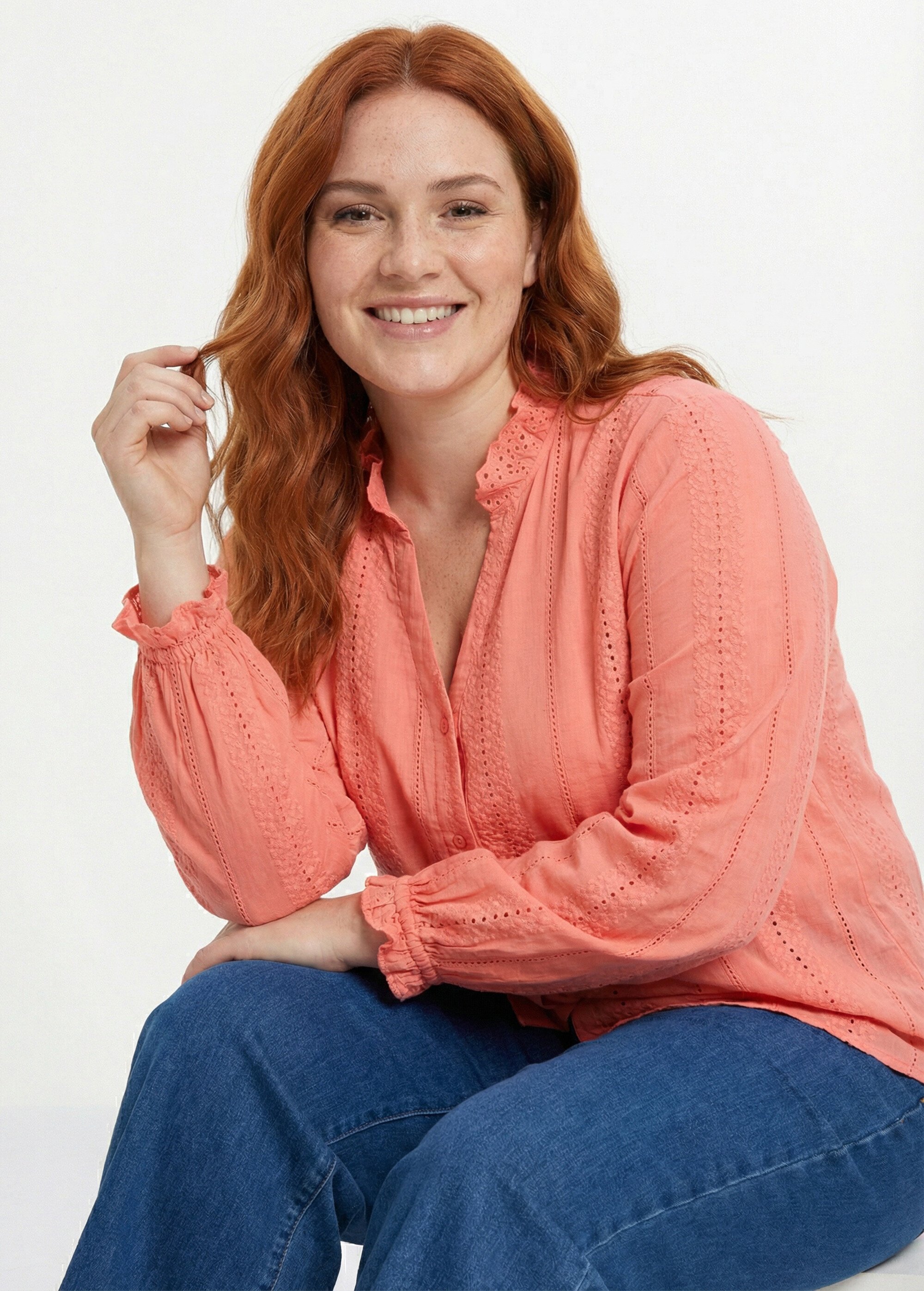 Chemisier broderie anglaise et col V