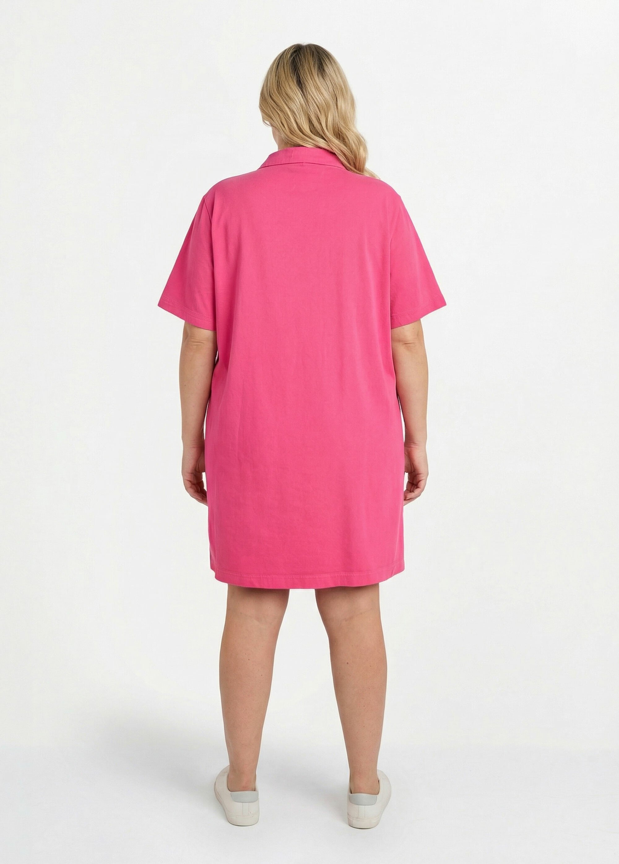 Robe forme housse en toile denim colorée