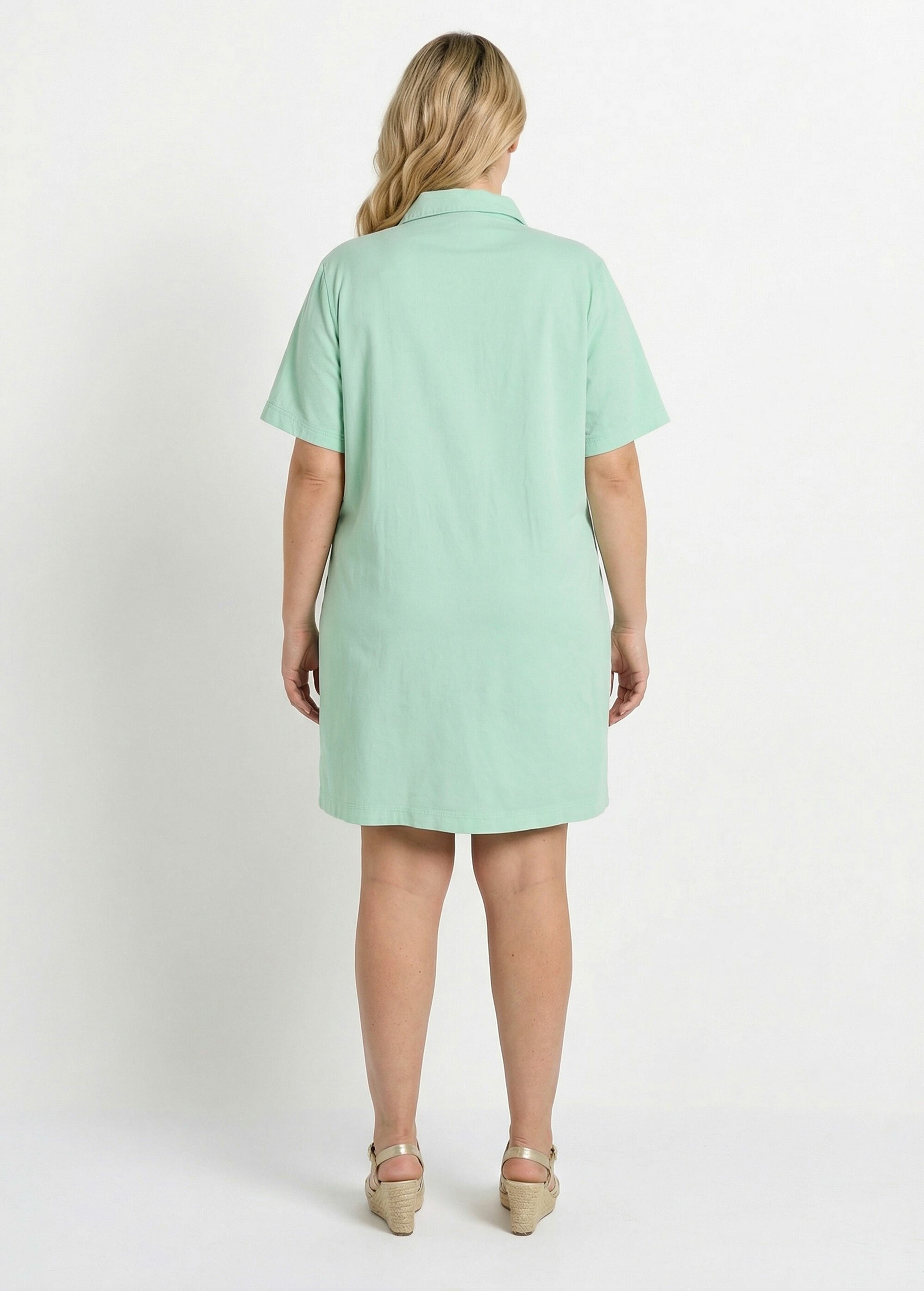 Robe forme housse en toile denim colorée