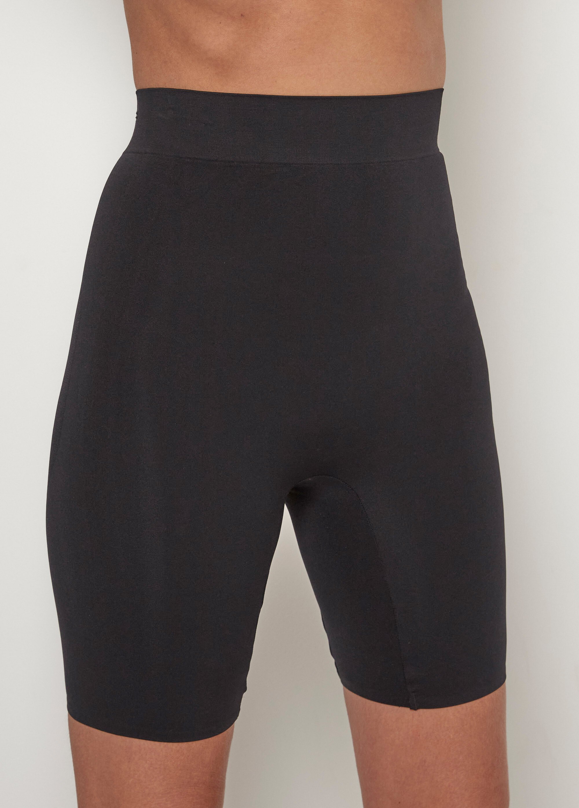 Short gainant sans coutures