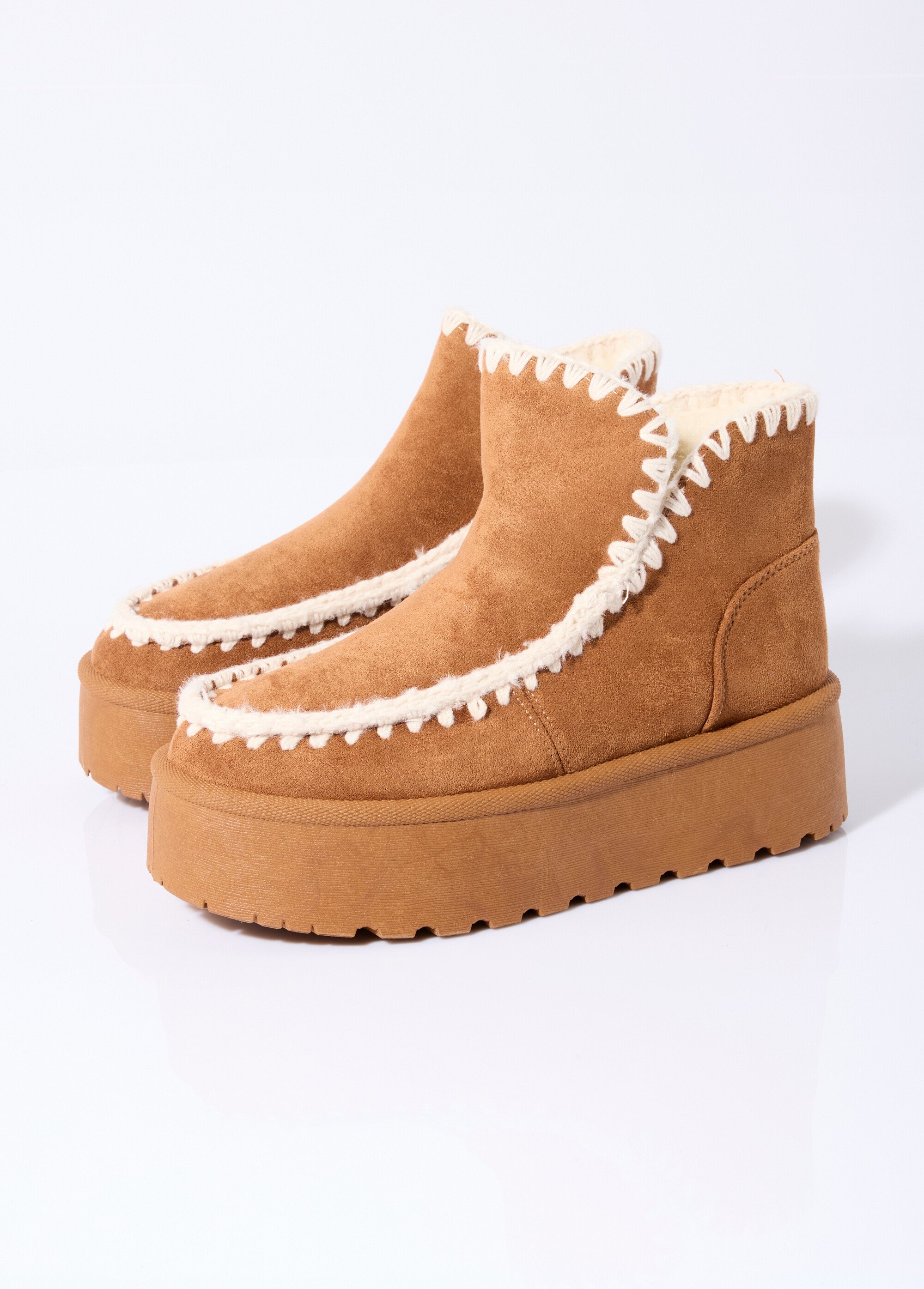Boots confort compensées en suédine