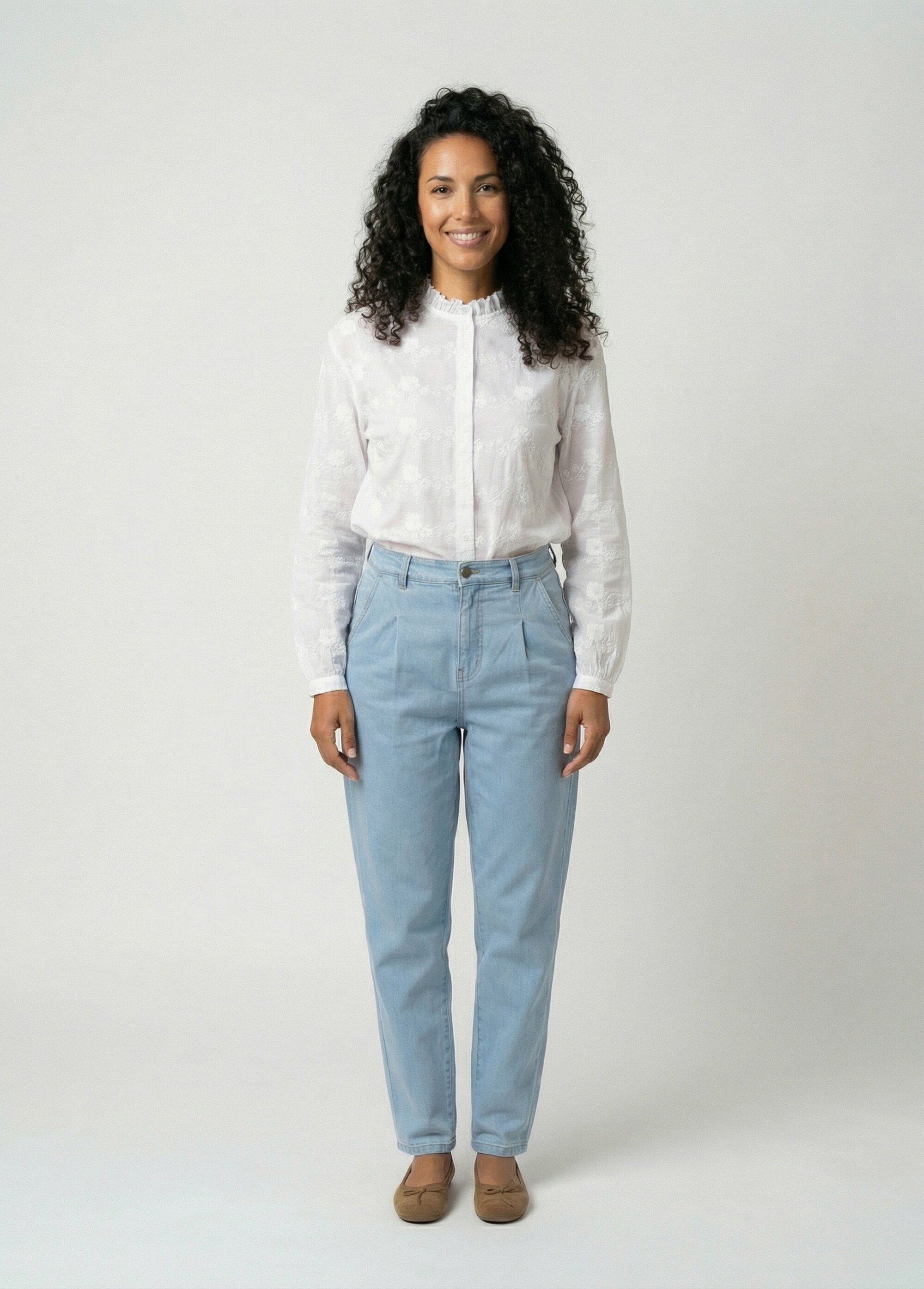 Chemisier boutonné coton brodé col volanté Femme Blanc CALYVIA SF1