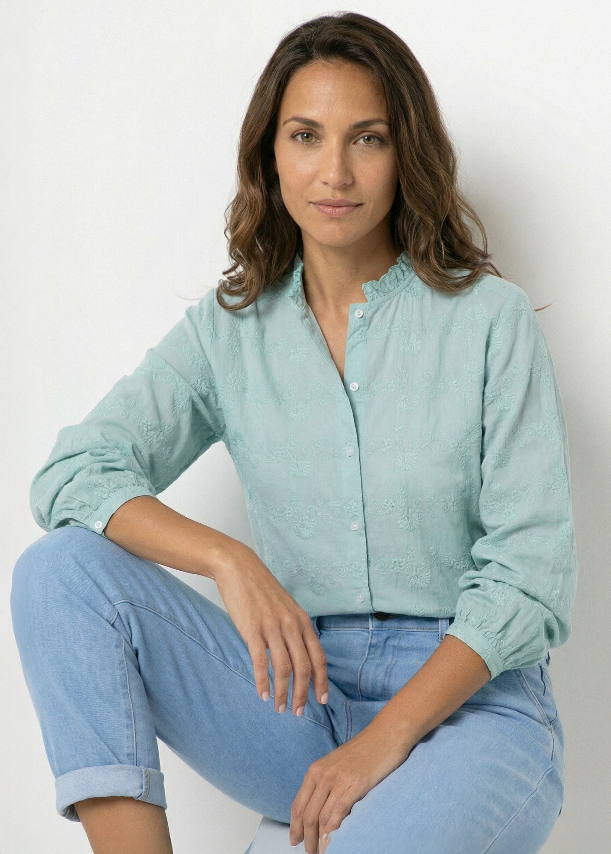 Chemisier boutonné coton brodé col volanté Femme Vert CALYVIA MV1