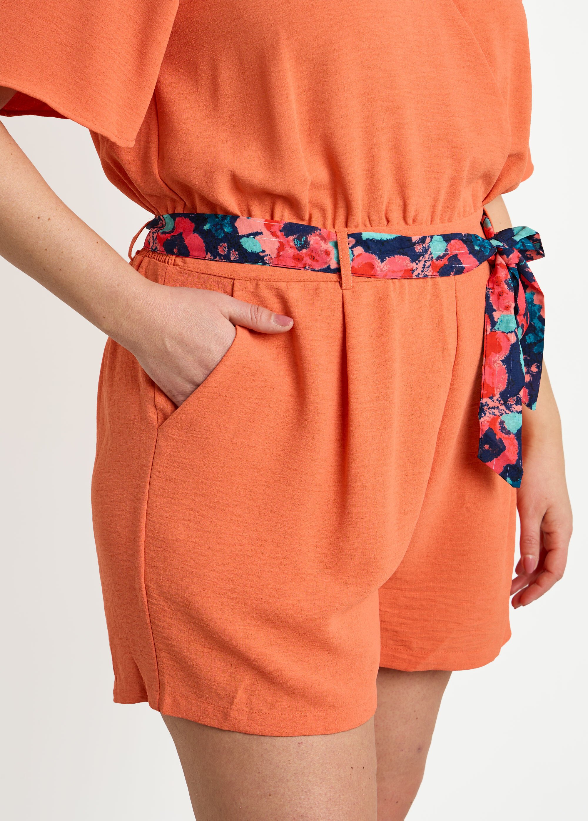 Combishort cache cœur, ceinture foulard