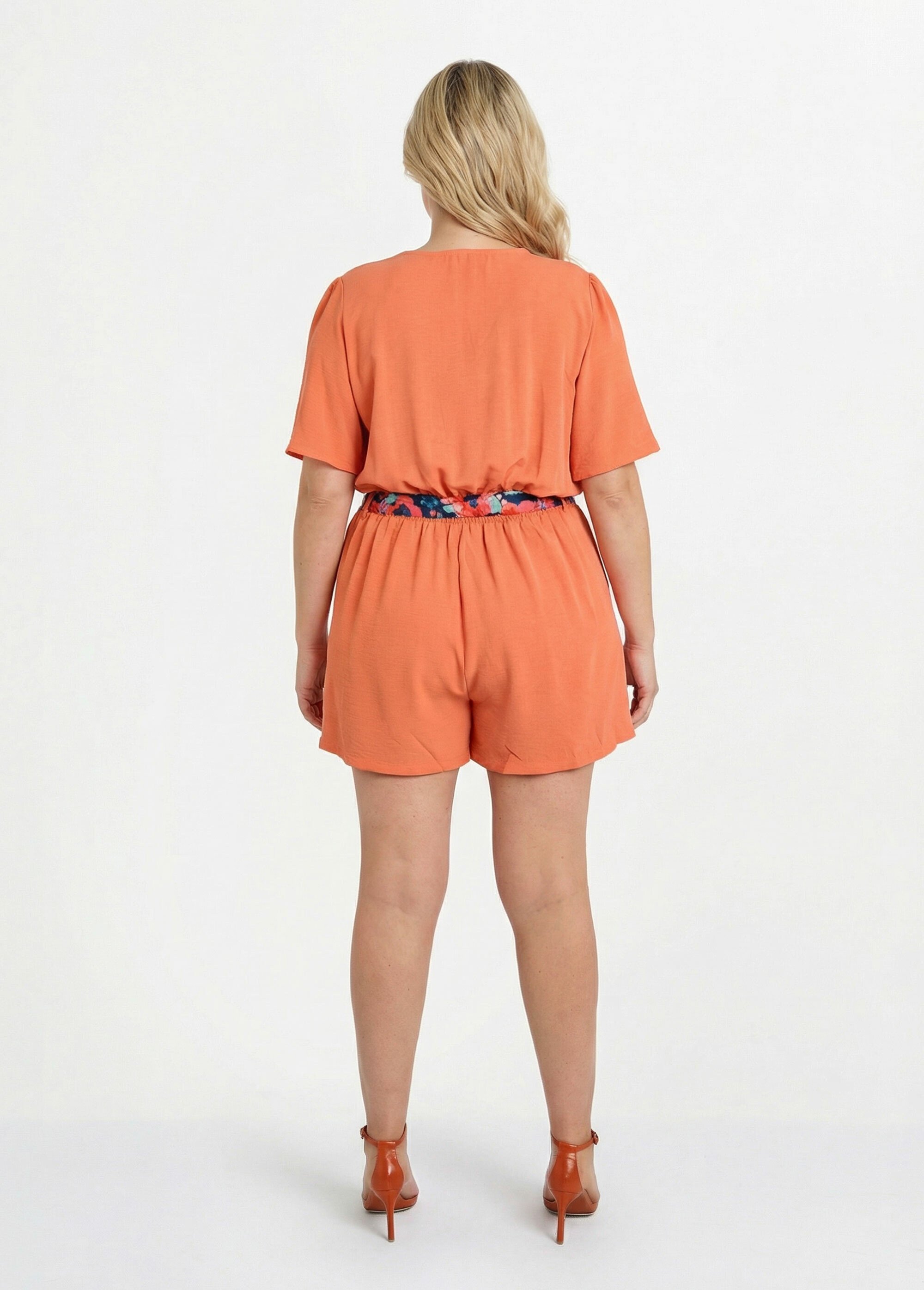 Combishort cache cœur, ceinture foulard