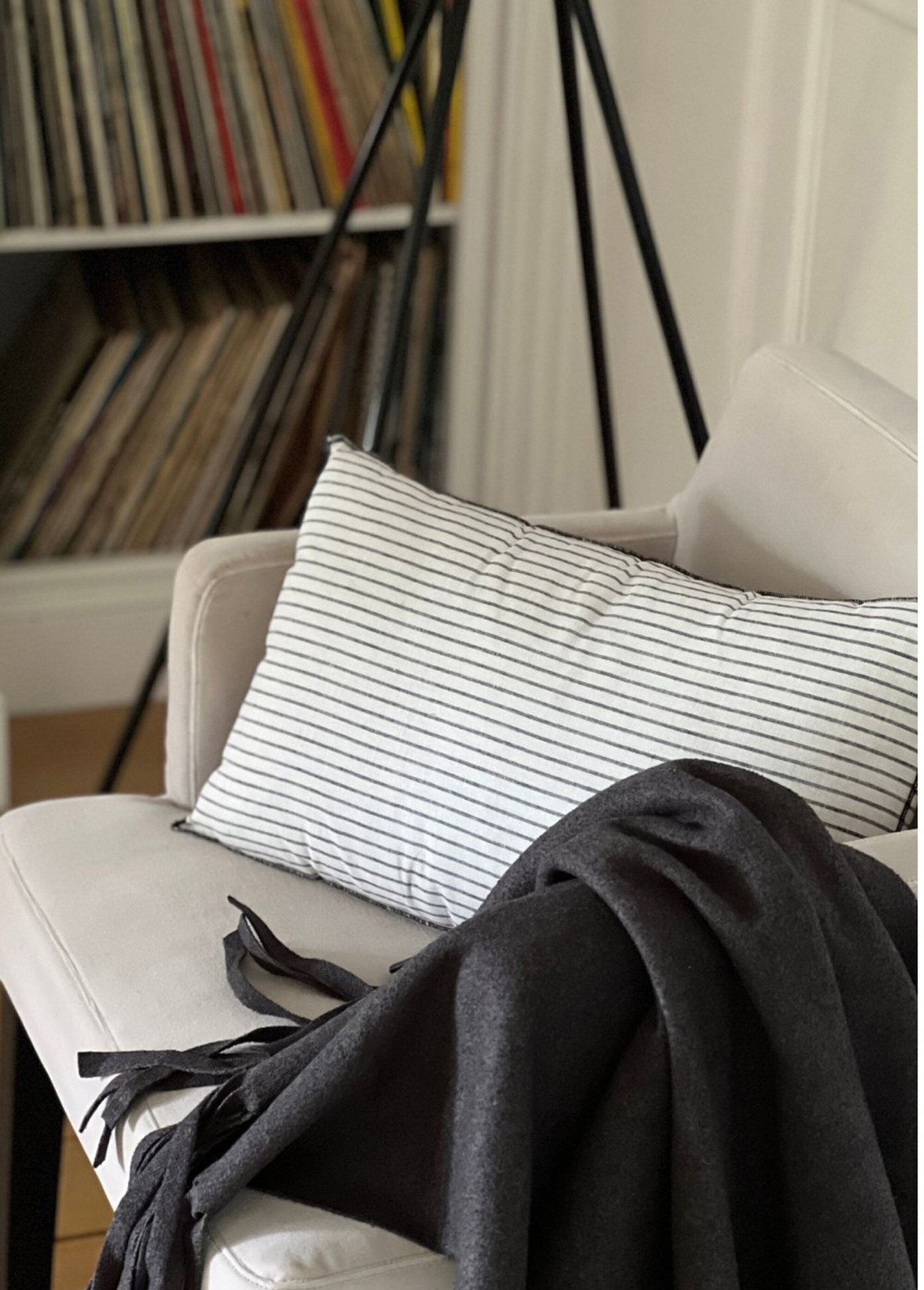 Coussin rectangle coton fines rayures 2N Noir NOR-4387 SI1