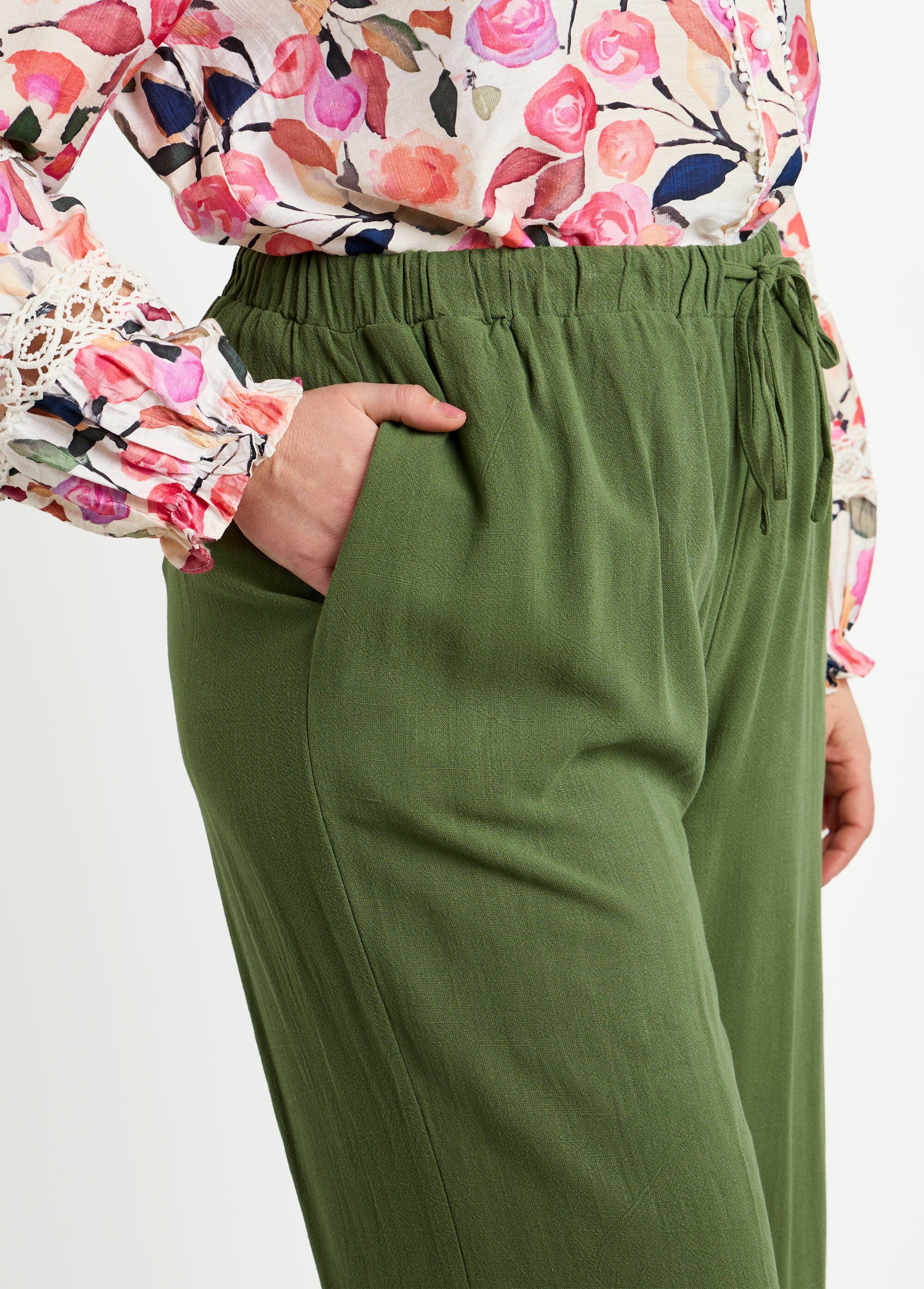 Pantalon fluide avec lin, effet naturel