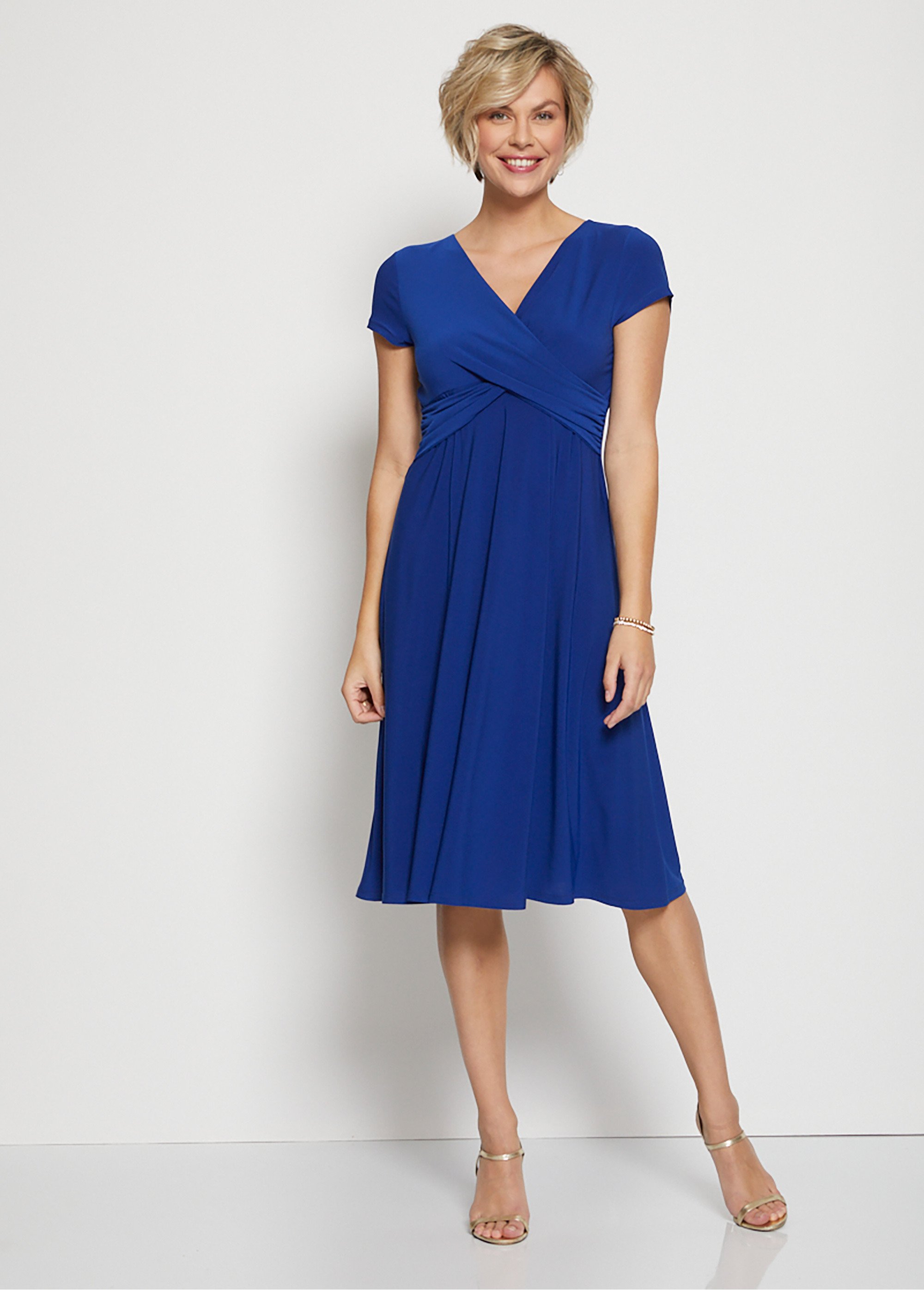 Robe courte décolleté cache-coeur drapé