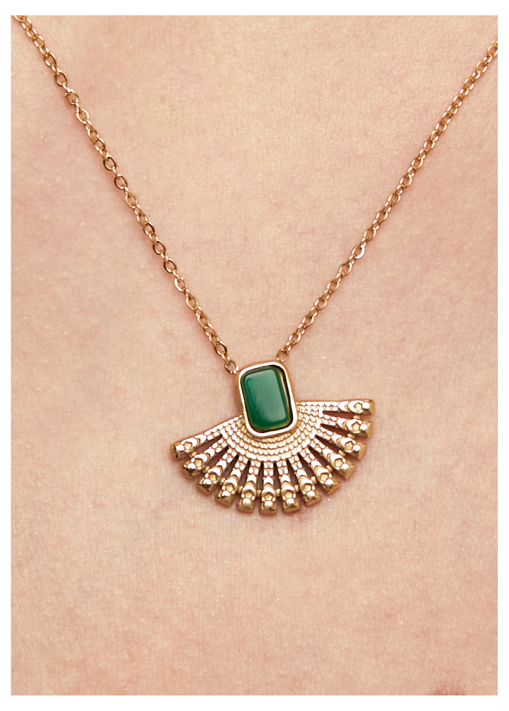 Collier acier pendentif forme éventail Doré AE-COPAONPIE FA2