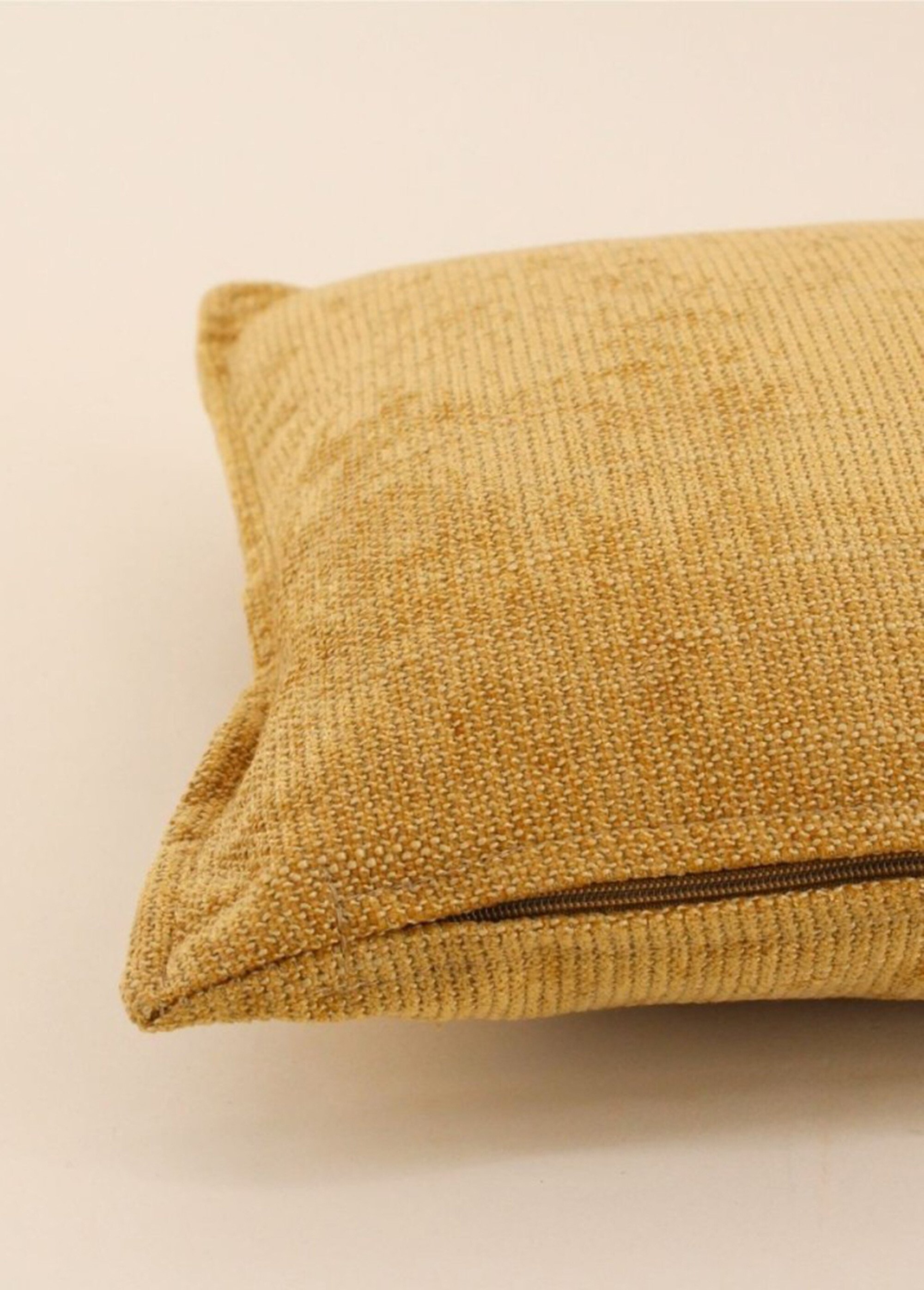 Coussin texturé aspect velours, 4M Jaune NOR-4389 DE1